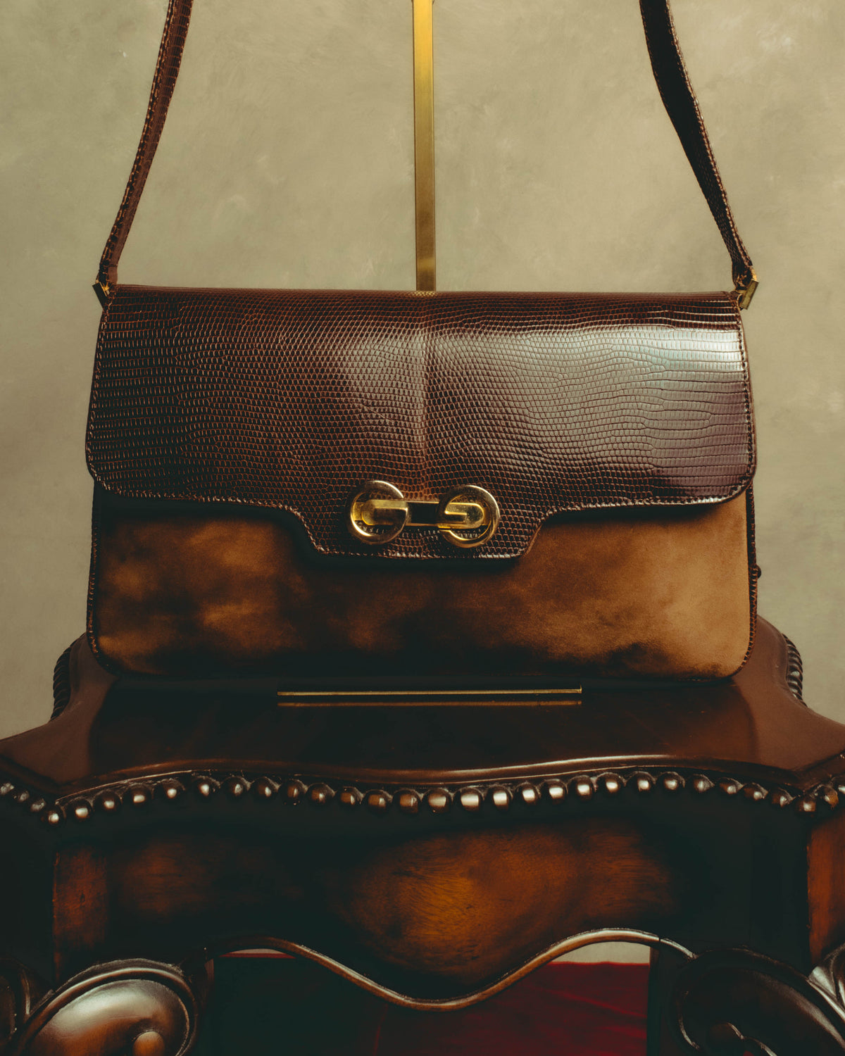 –SPECIAL– "GUCCI" 70's Classic horsebit shoulder bag