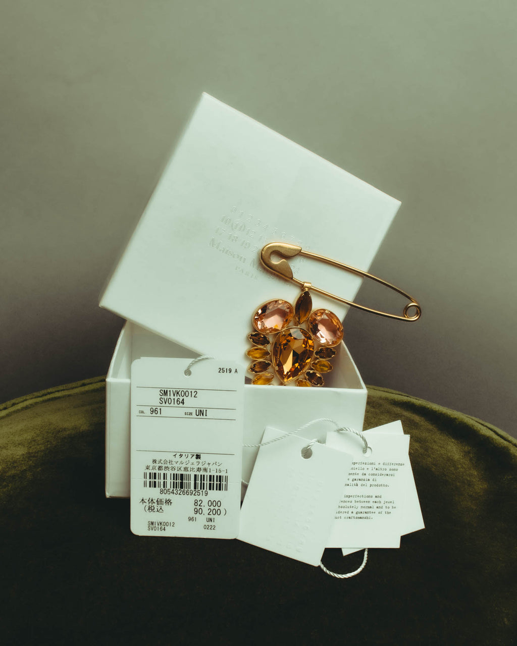 “Maison Margiela” 2020’s gold-tone crystal floral safety-pin brooch