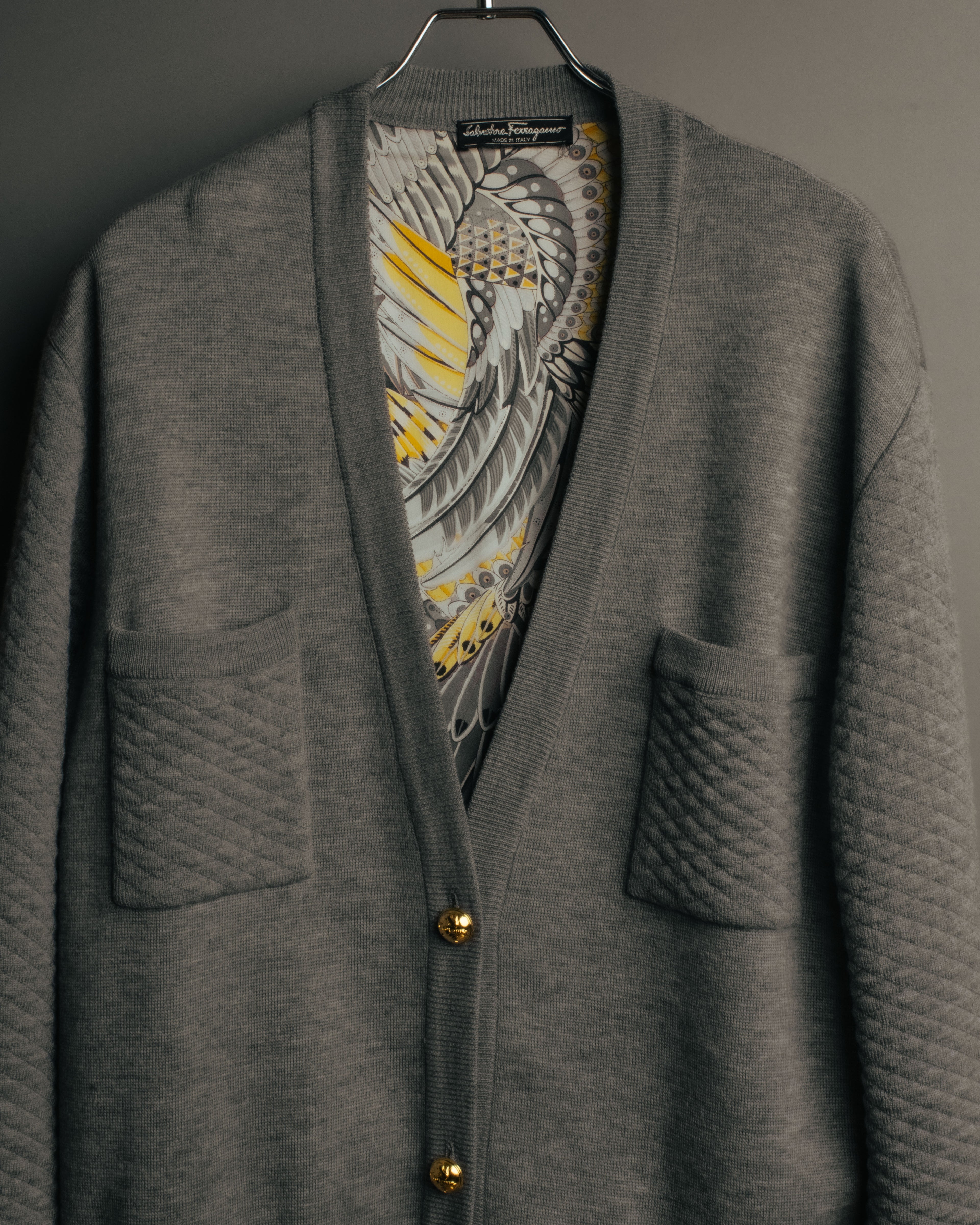 “Salvatore Ferragamo” 90’s-00’s Reversible silk panel wool cardigan