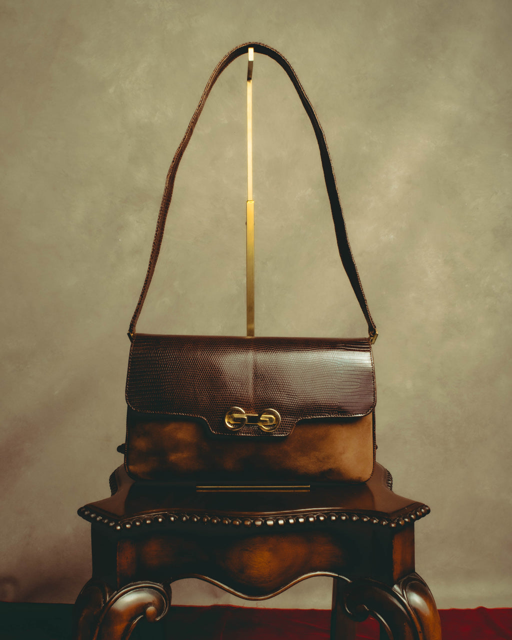 –SPECIAL– "GUCCI" 70's Classic horsebit shoulder bag