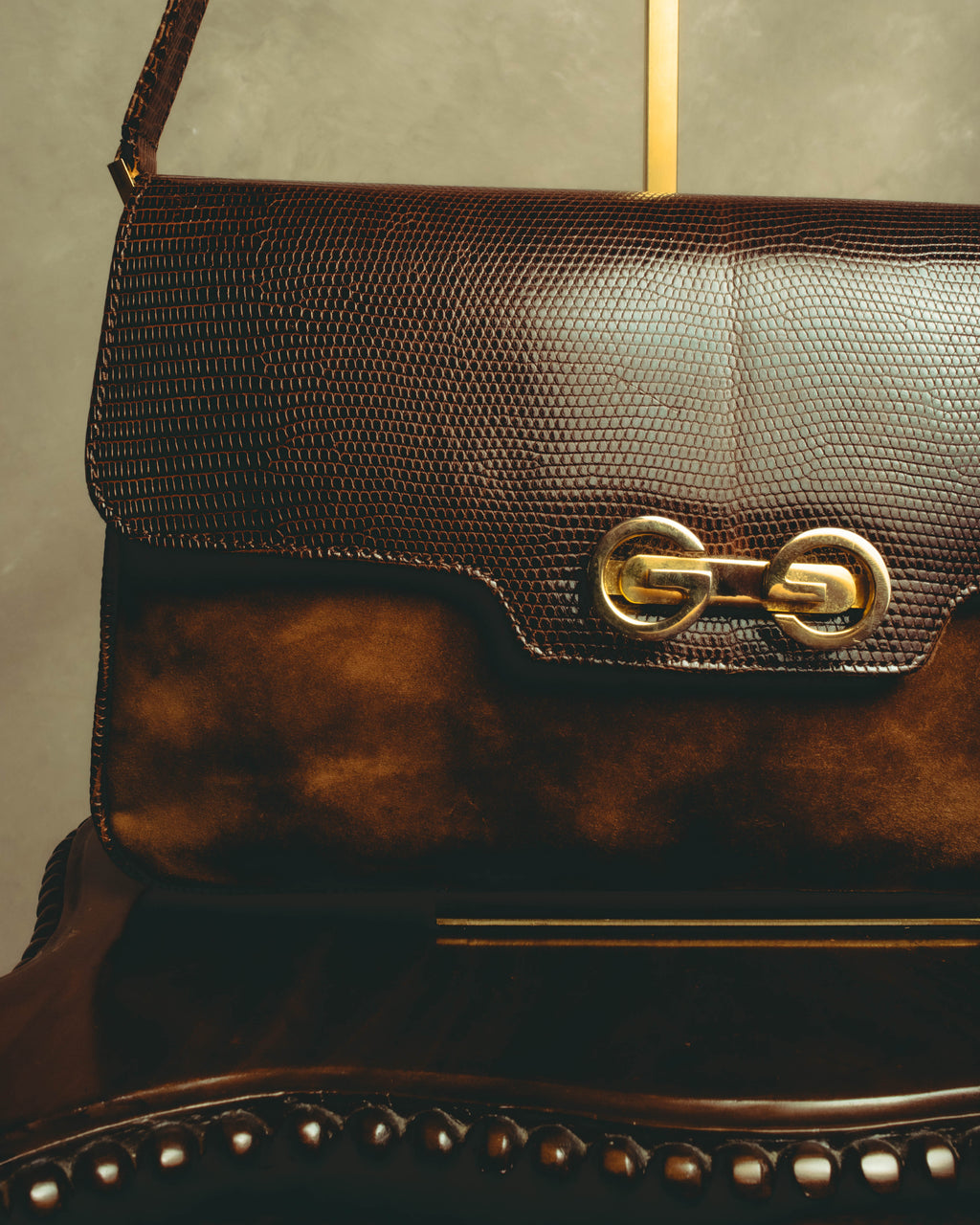 –SPECIAL– "GUCCI" 70's Classic horsebit shoulder bag