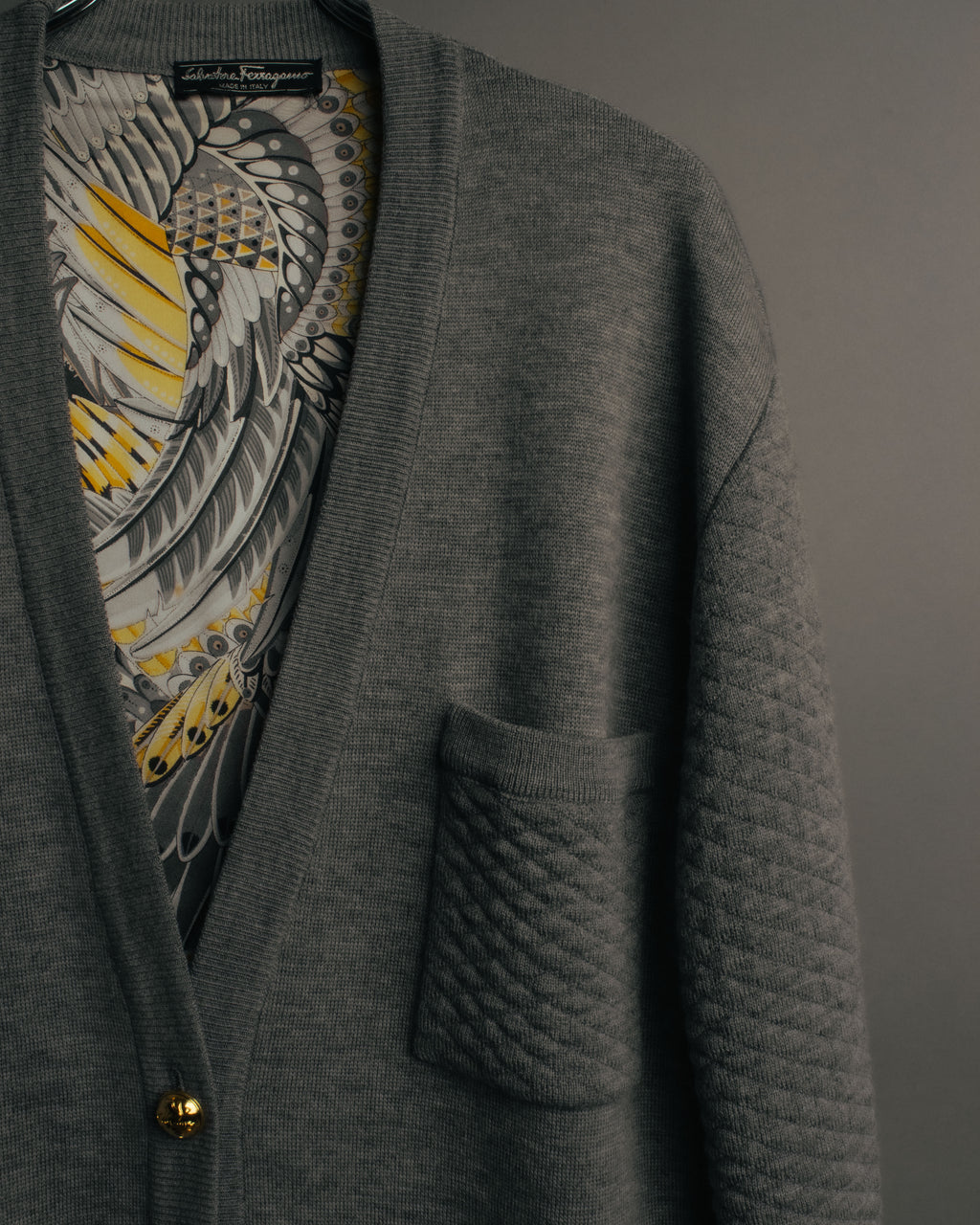 “Salvatore Ferragamo” 90’s-00’s Reversible silk panel wool cardigan