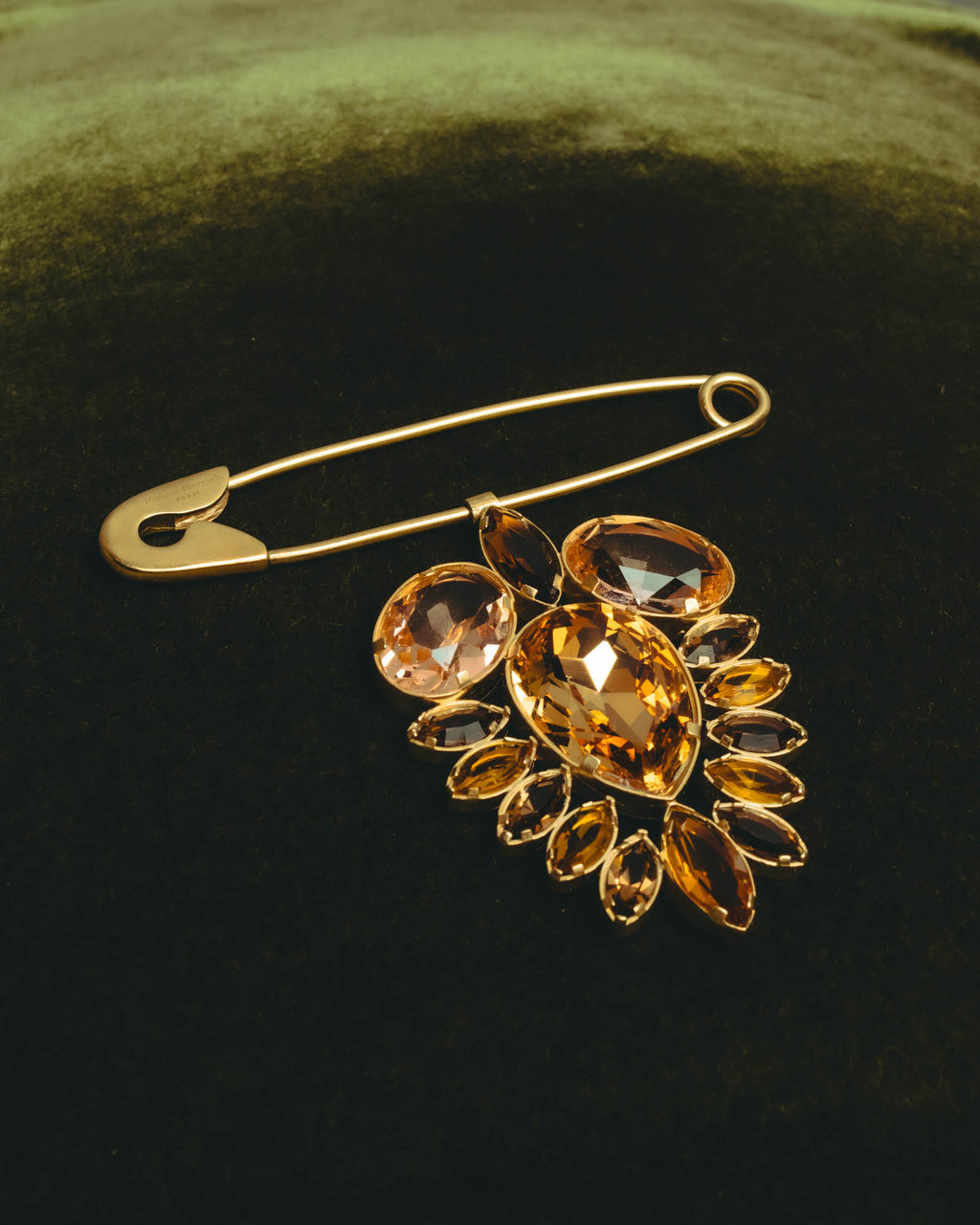 “Maison Margiela” 2020’s gold-tone crystal floral safety-pin brooch