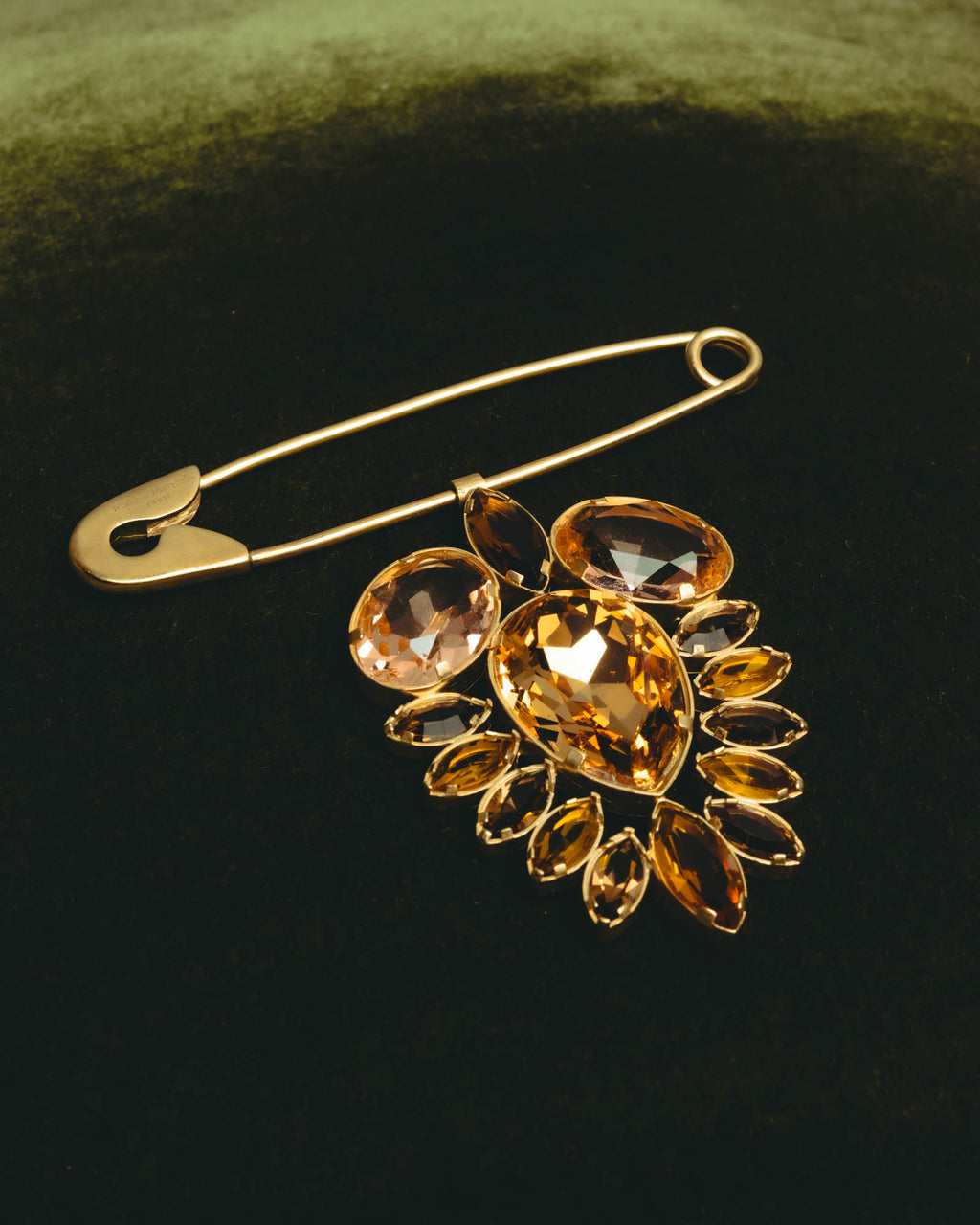 “Maison Margiela” 2020’s gold-tone crystal floral safety-pin brooch