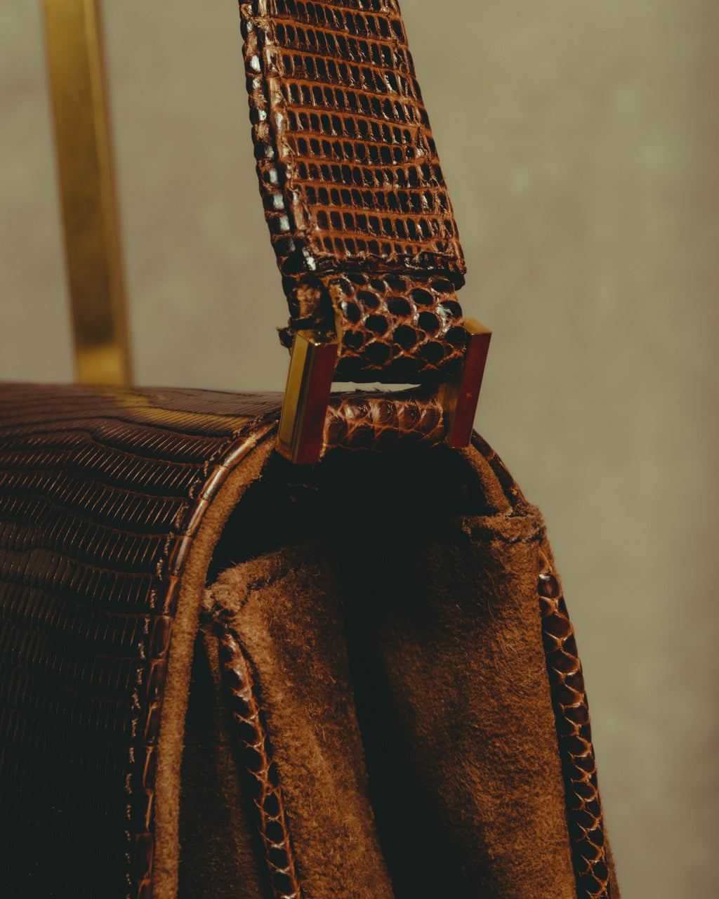–SPECIAL– "GUCCI" 70's Classic horsebit shoulder bag