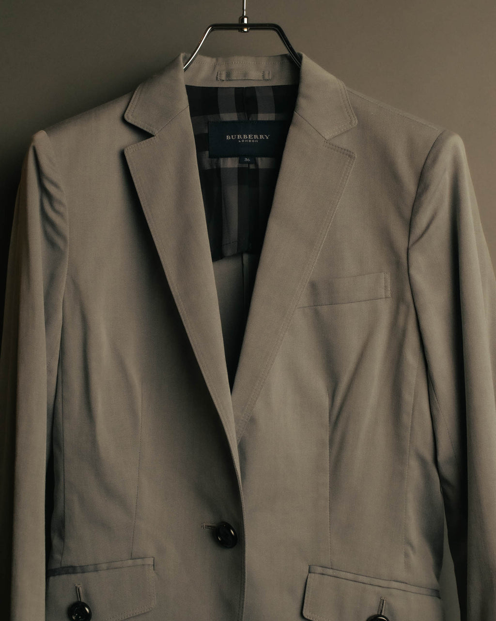 “BURBERRY LONDON” 2000’s Tailored light grey pants suit