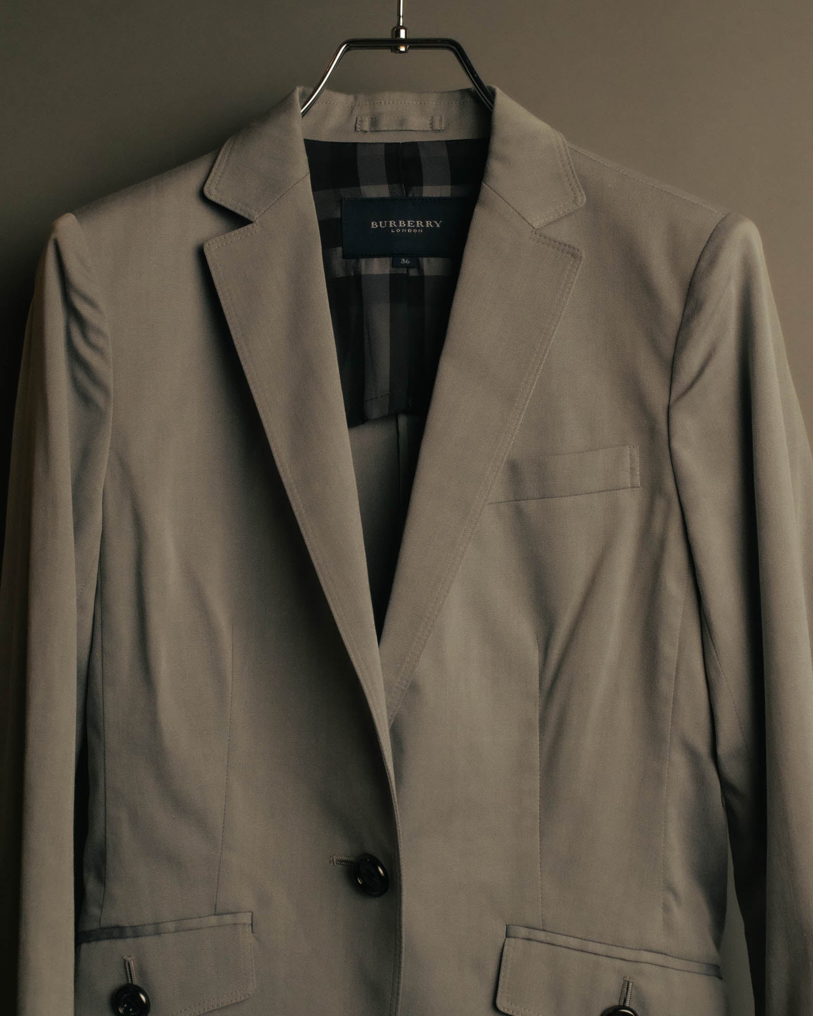 “BURBERRY LONDON” 2000’s Tailored light grey pants suit