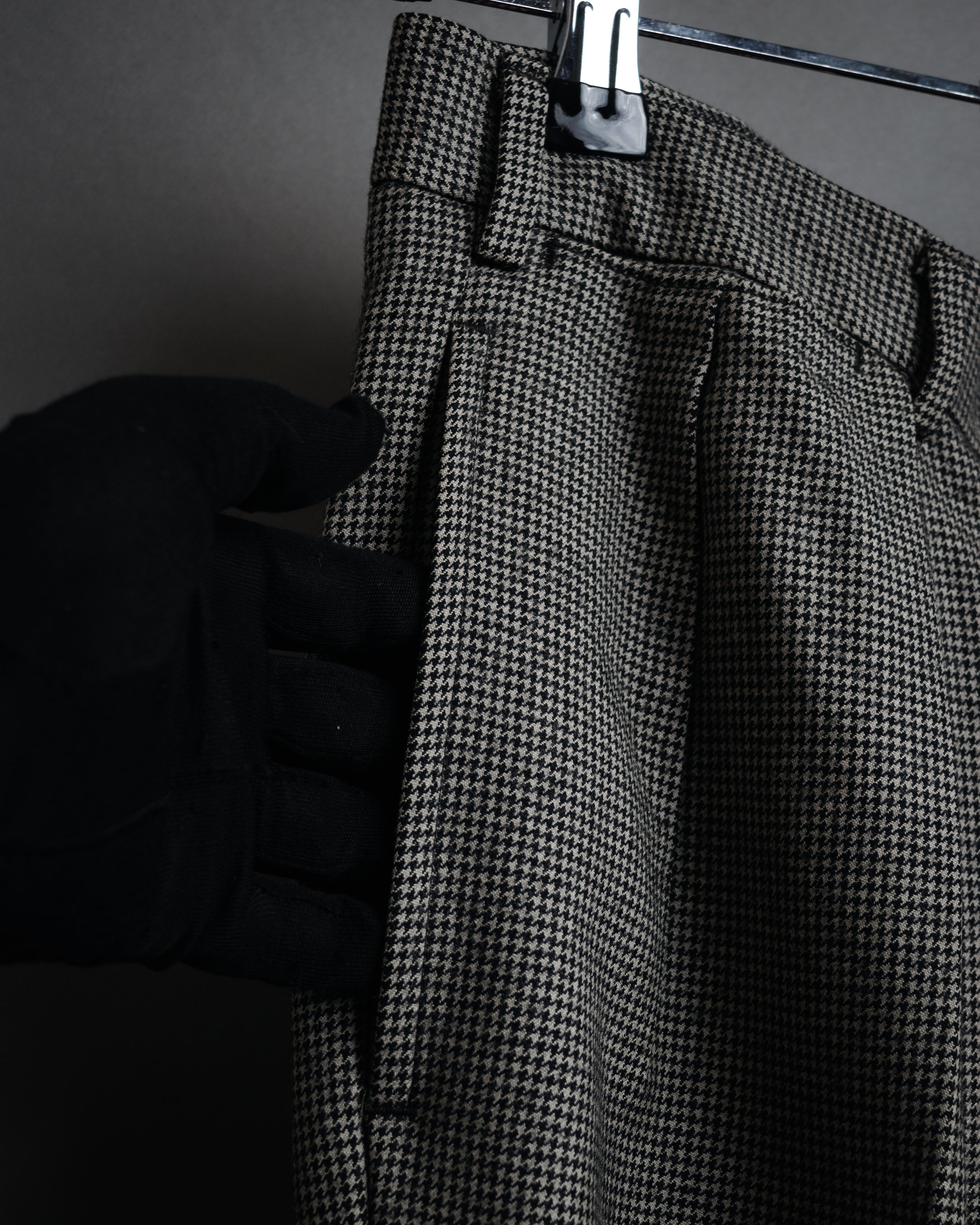 “Polo by Ralph Lauren” 90’s Houndstooth two tuck wool trousers