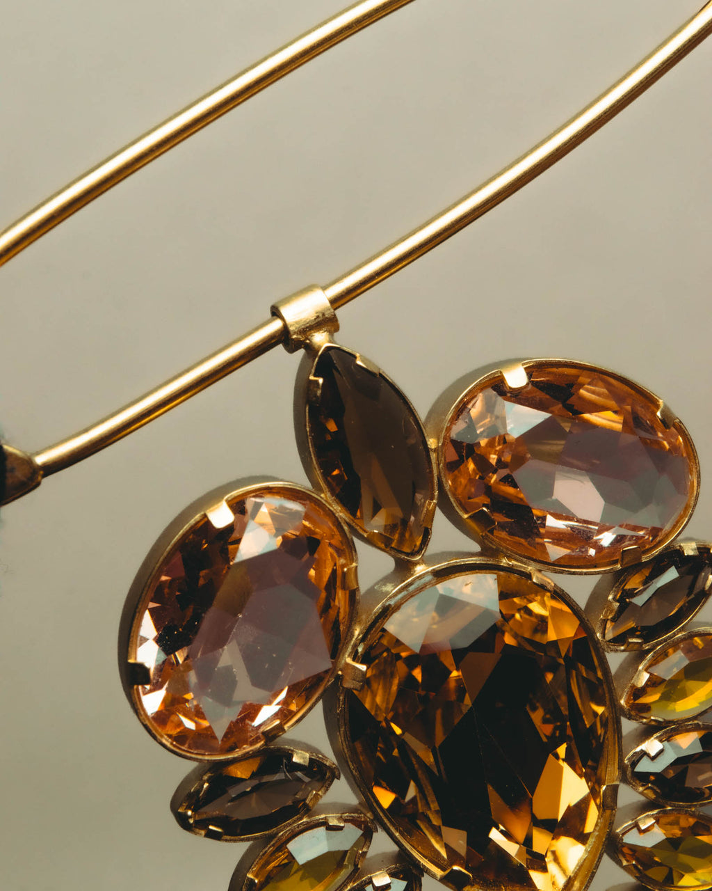 “Maison Margiela” 2020’s gold-tone crystal floral safety-pin brooch