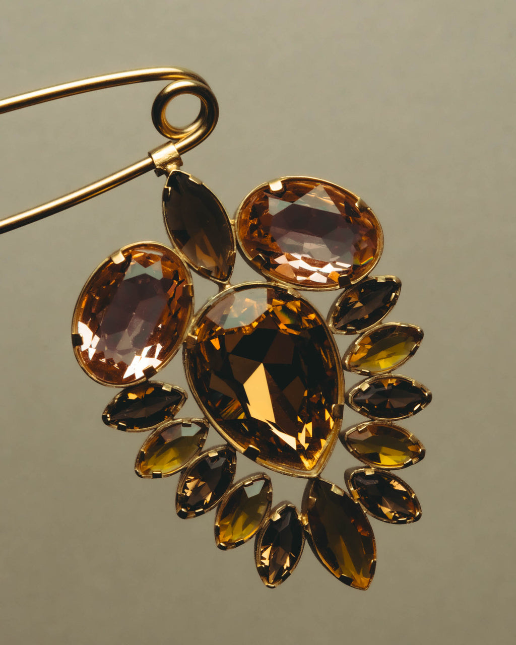 “Maison Margiela” 2020’s gold-tone crystal floral safety-pin brooch
