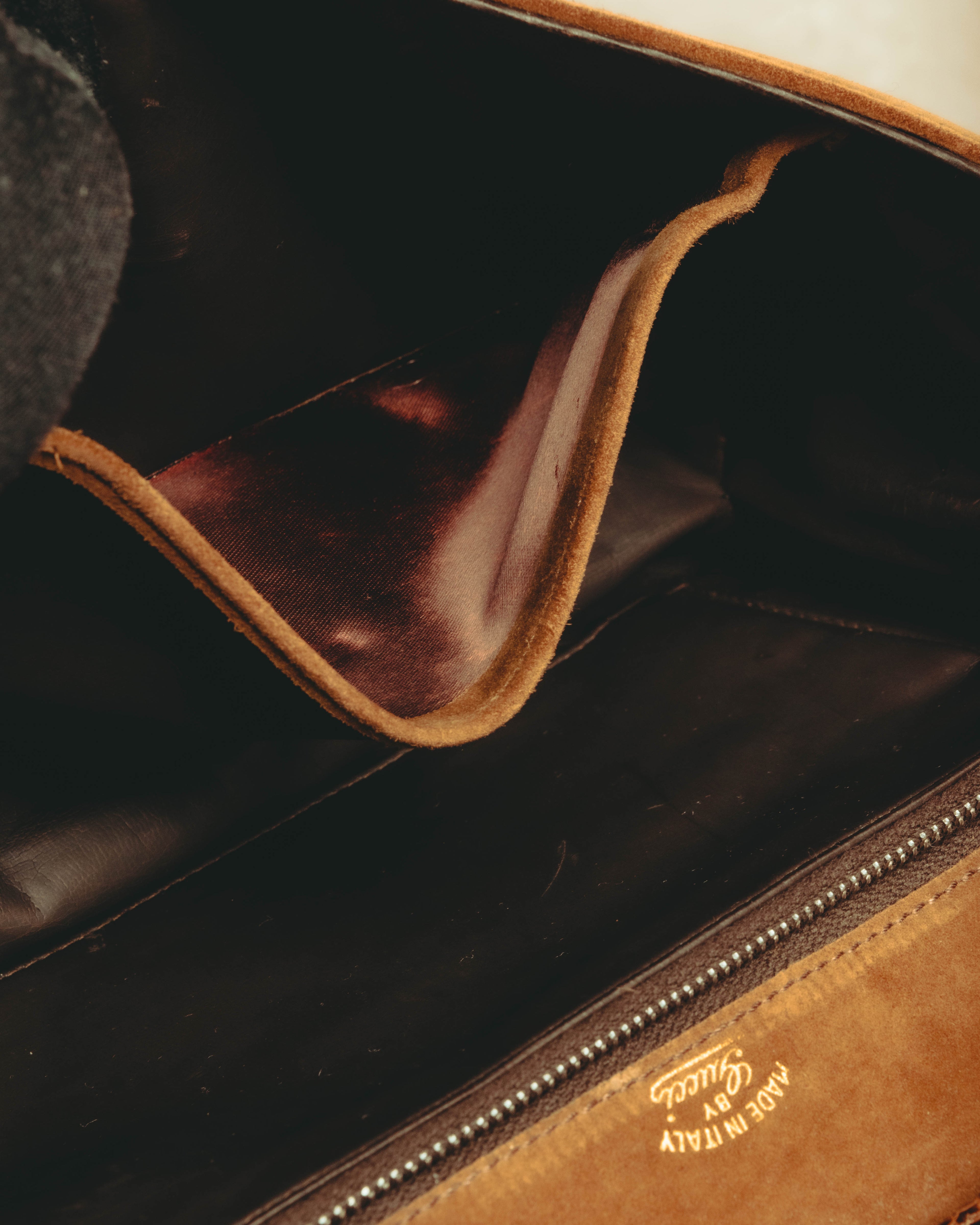 –SPECIAL– "GUCCI" 70's Classic horsebit shoulder bag