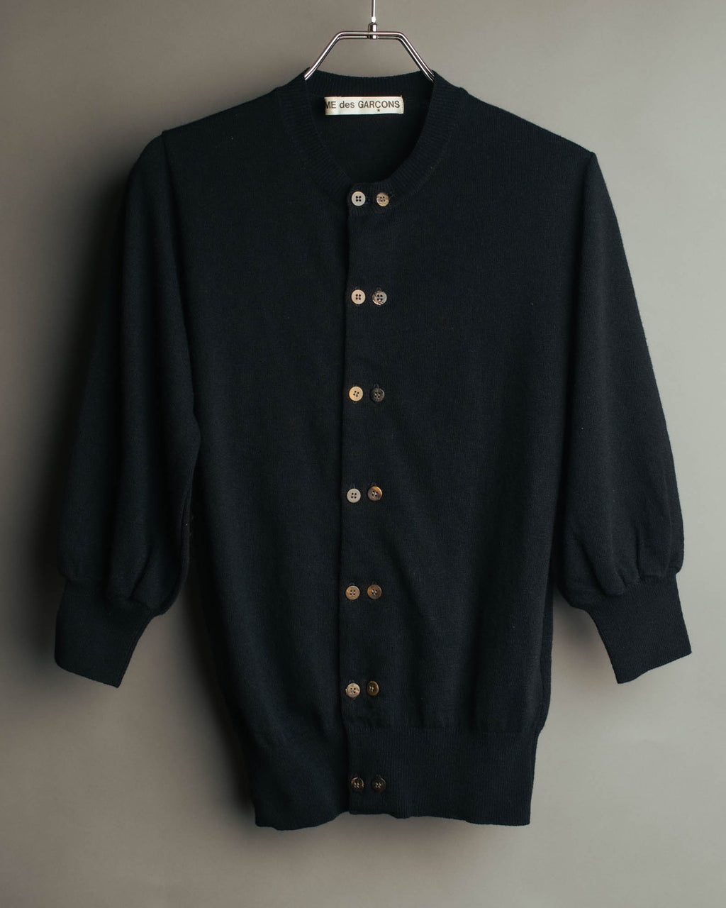 “COMME des GARCONS” 90’s asymmetrical button wool knit cardigan