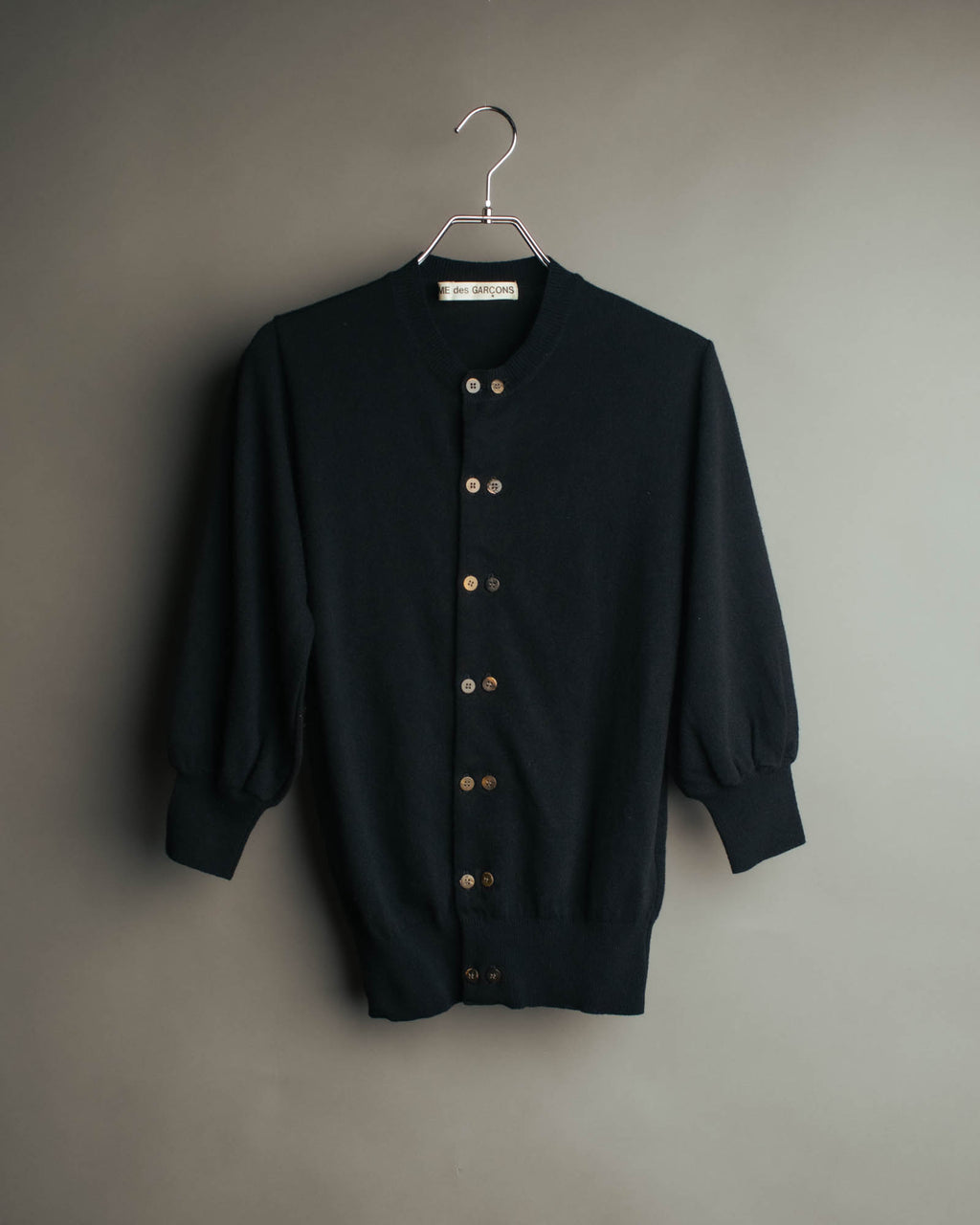 “COMME des GARCONS” 90’s asymmetrical button wool knit cardigan