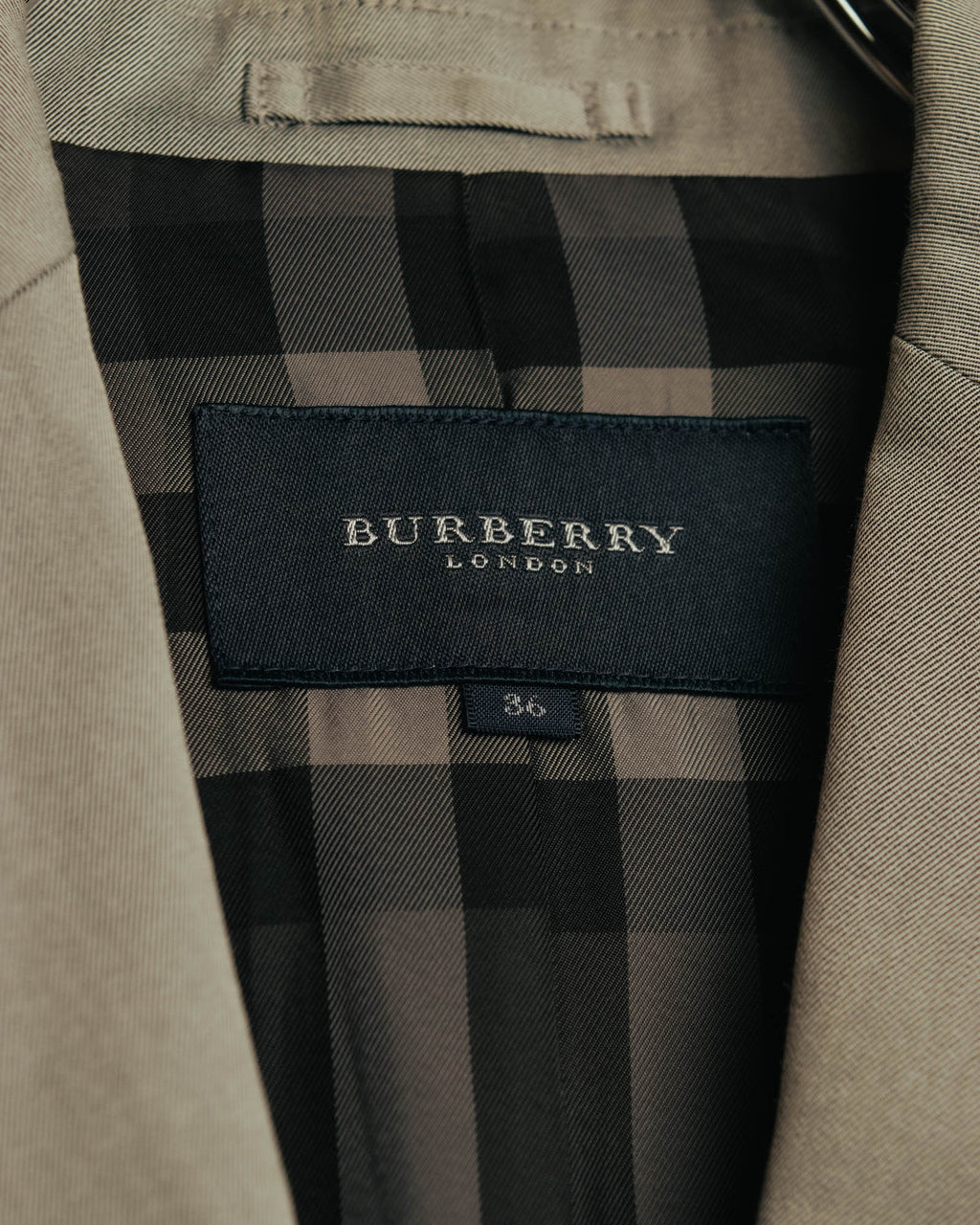“BURBERRY LONDON” 2000’s Tailored light grey pants suit