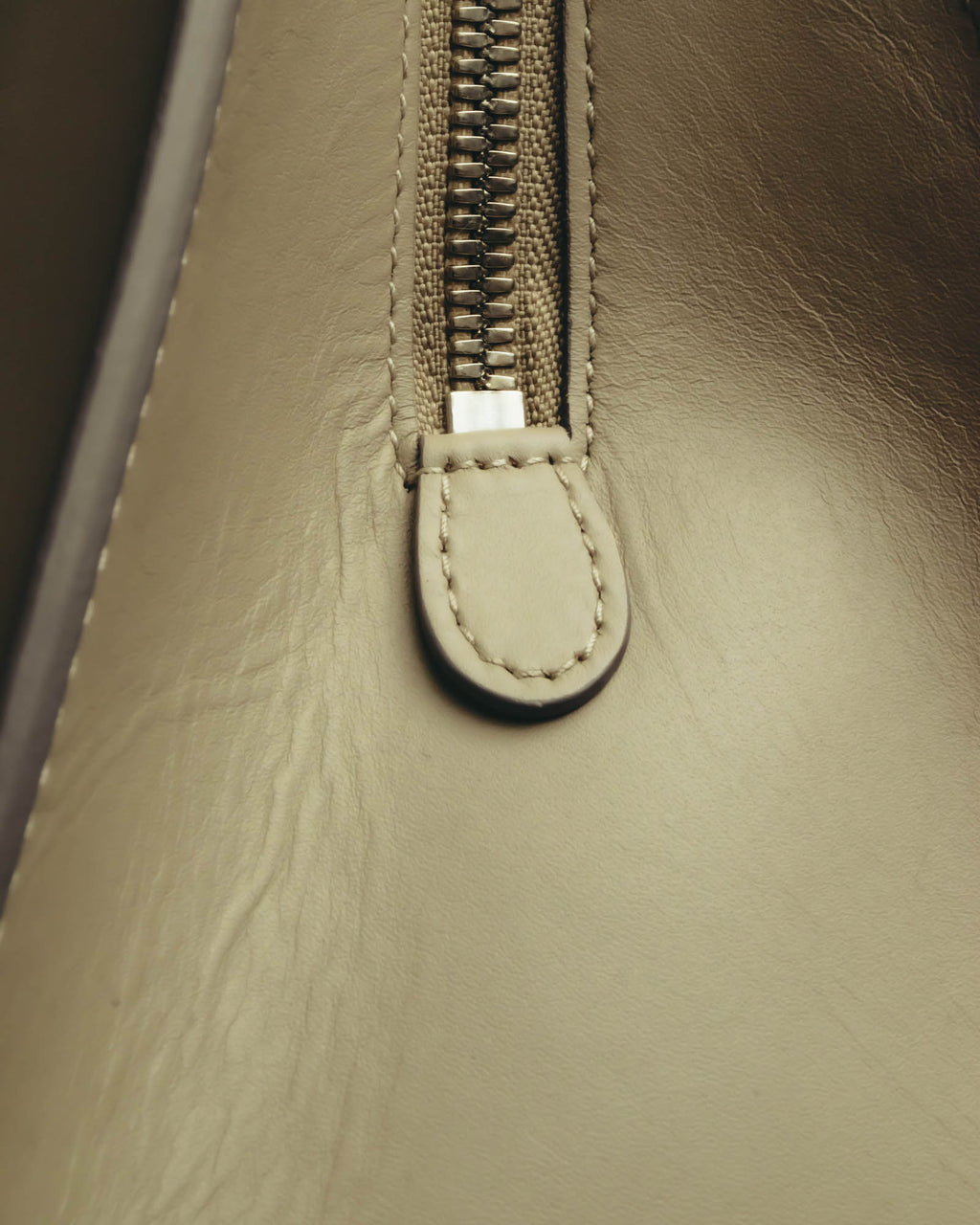 "BALENCIAGA" 2010's Structured leather top handle bag