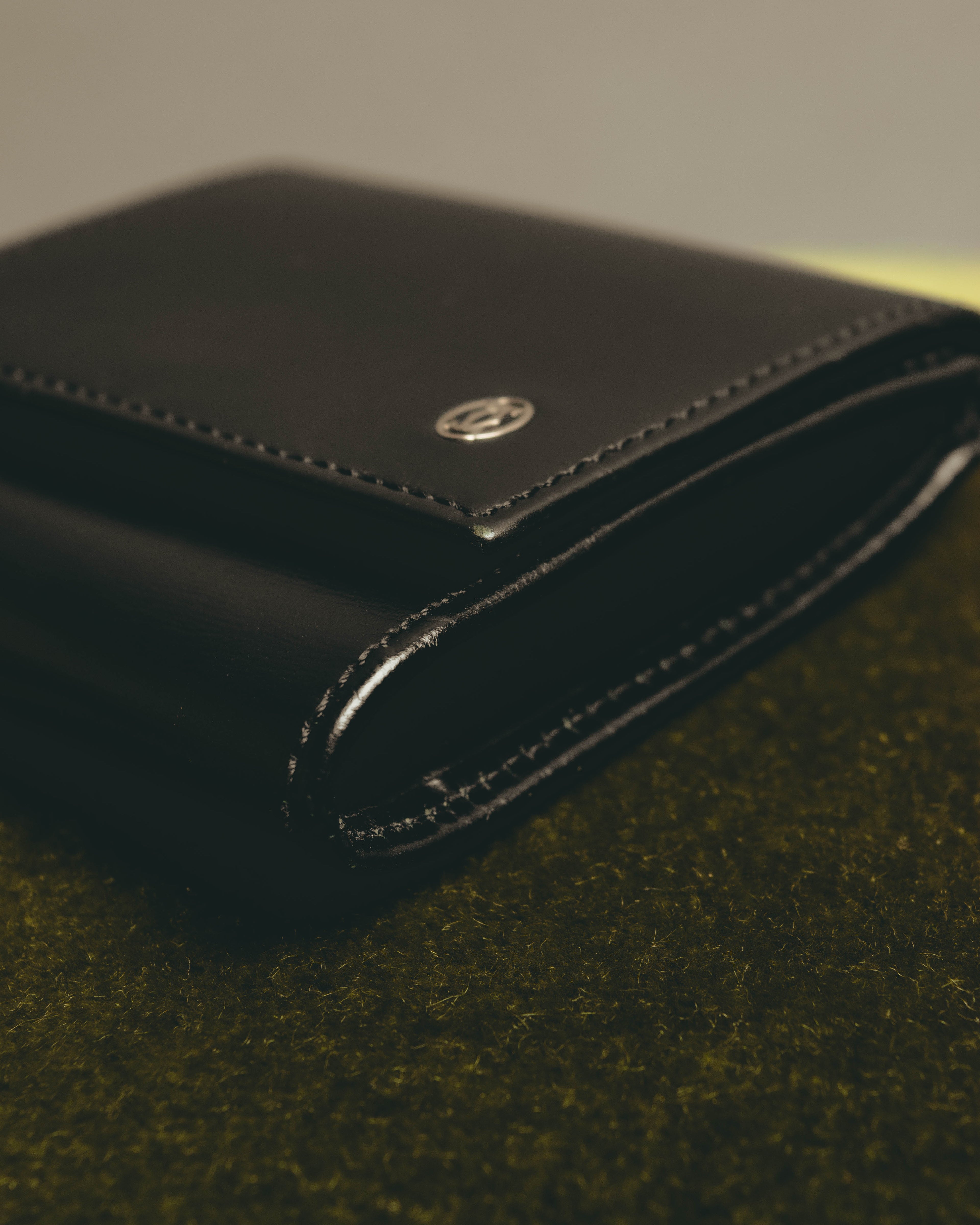 "Cartier" 00's-10's Sleek leather coin case