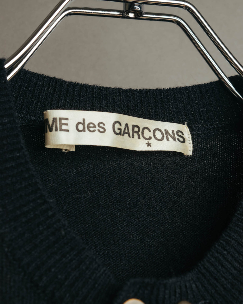 “COMME des GARCONS” 90’s asymmetrical button wool knit cardigan