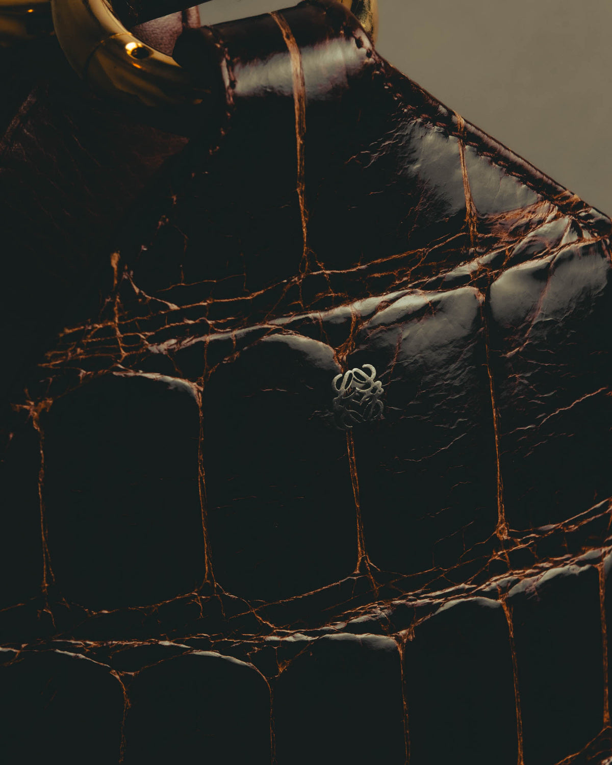 "LOEWE" 80's-90's Sculptural crocodile effect shoulder bag