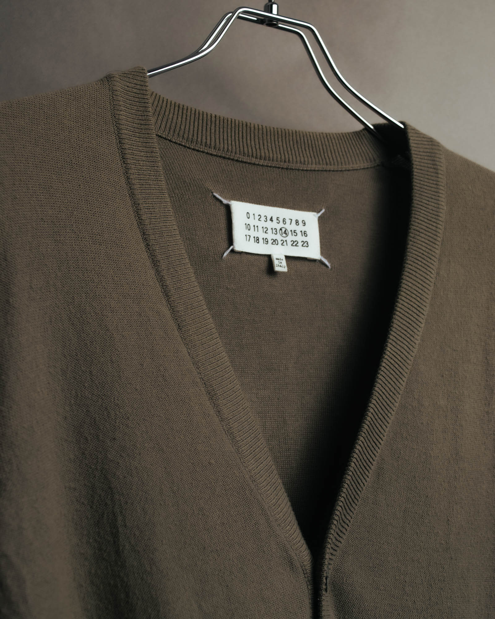 "Maison Martin Margiela" 13SS  Elbow patch v neck knit cardigan