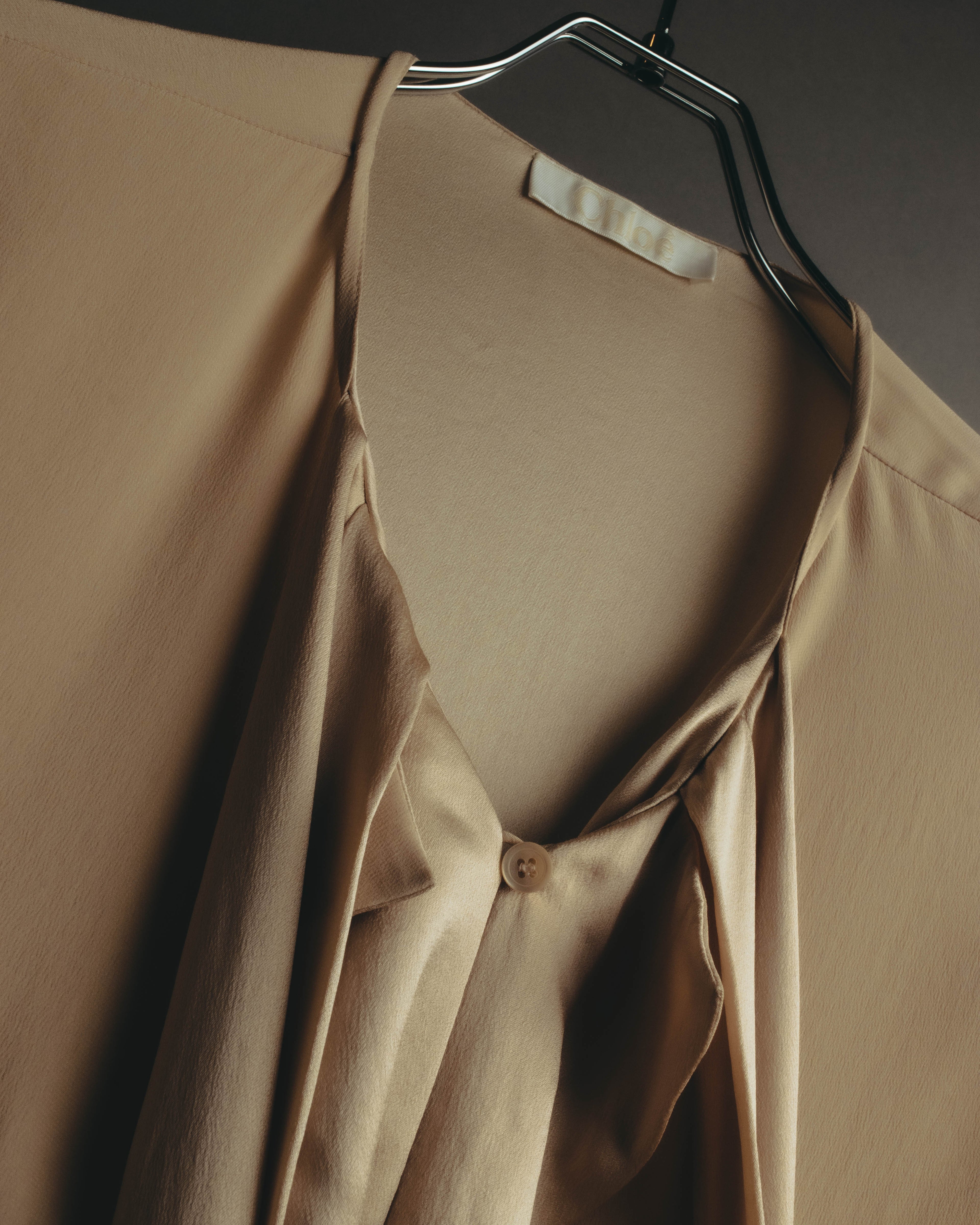 "Chloé" 10's Soft silk bow-tie blouse