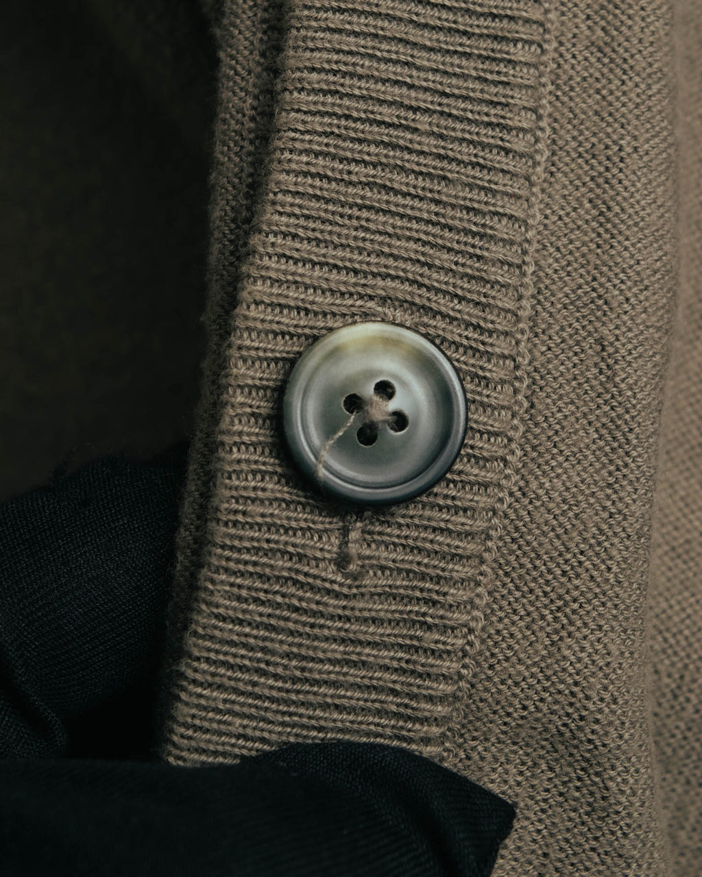 "Maison Martin Margiela" 13SS  Elbow patch v neck knit cardigan