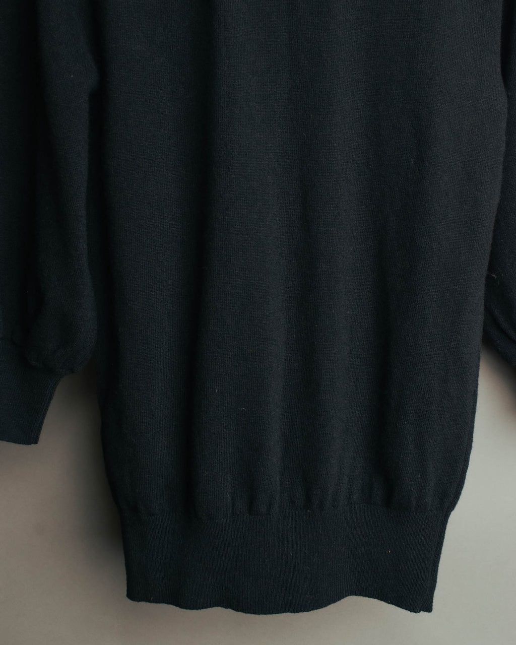 “COMME des GARCONS” 90’s asymmetrical button wool knit cardigan