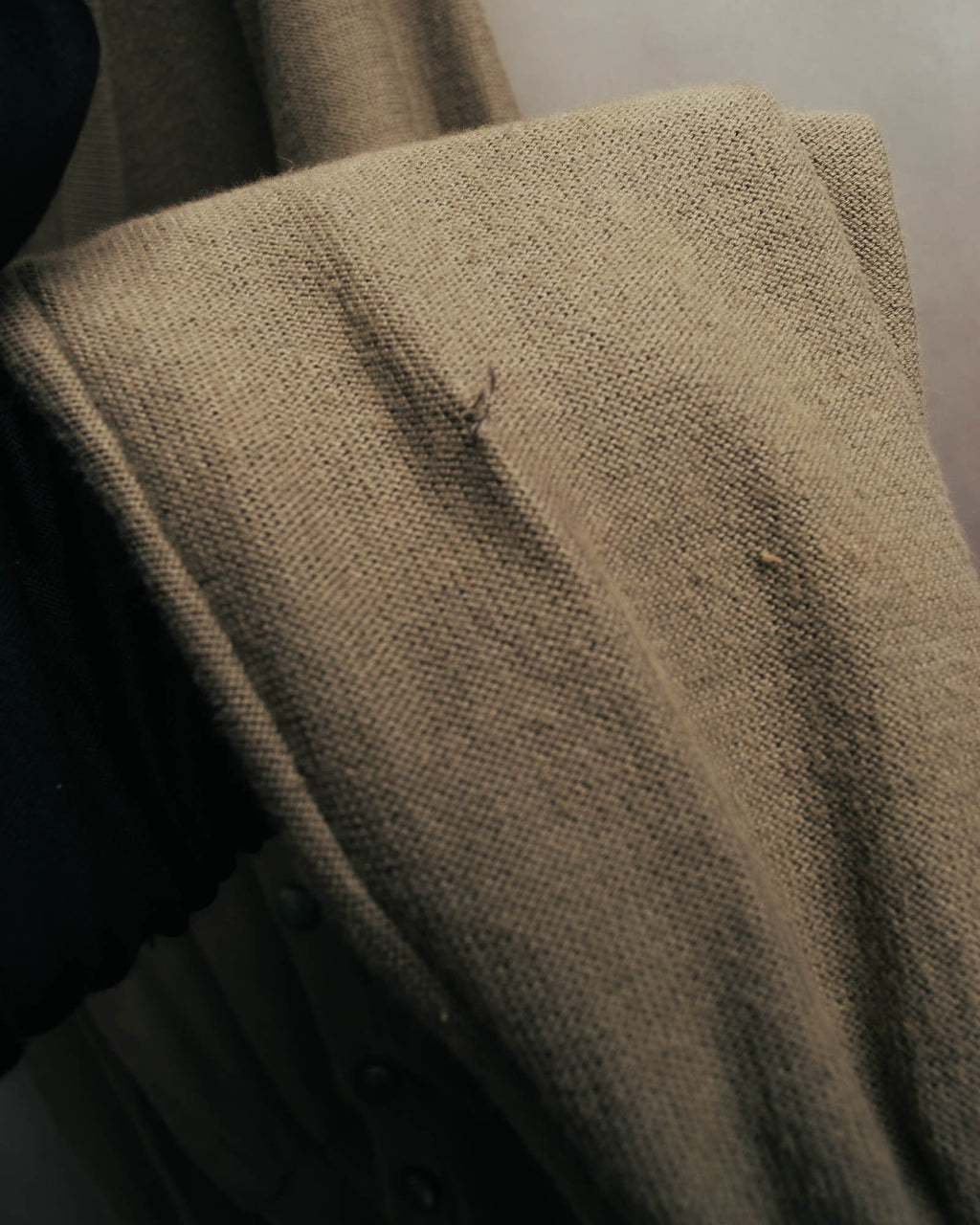 "Maison Martin Margiela" 13SS  Elbow patch v neck knit cardigan