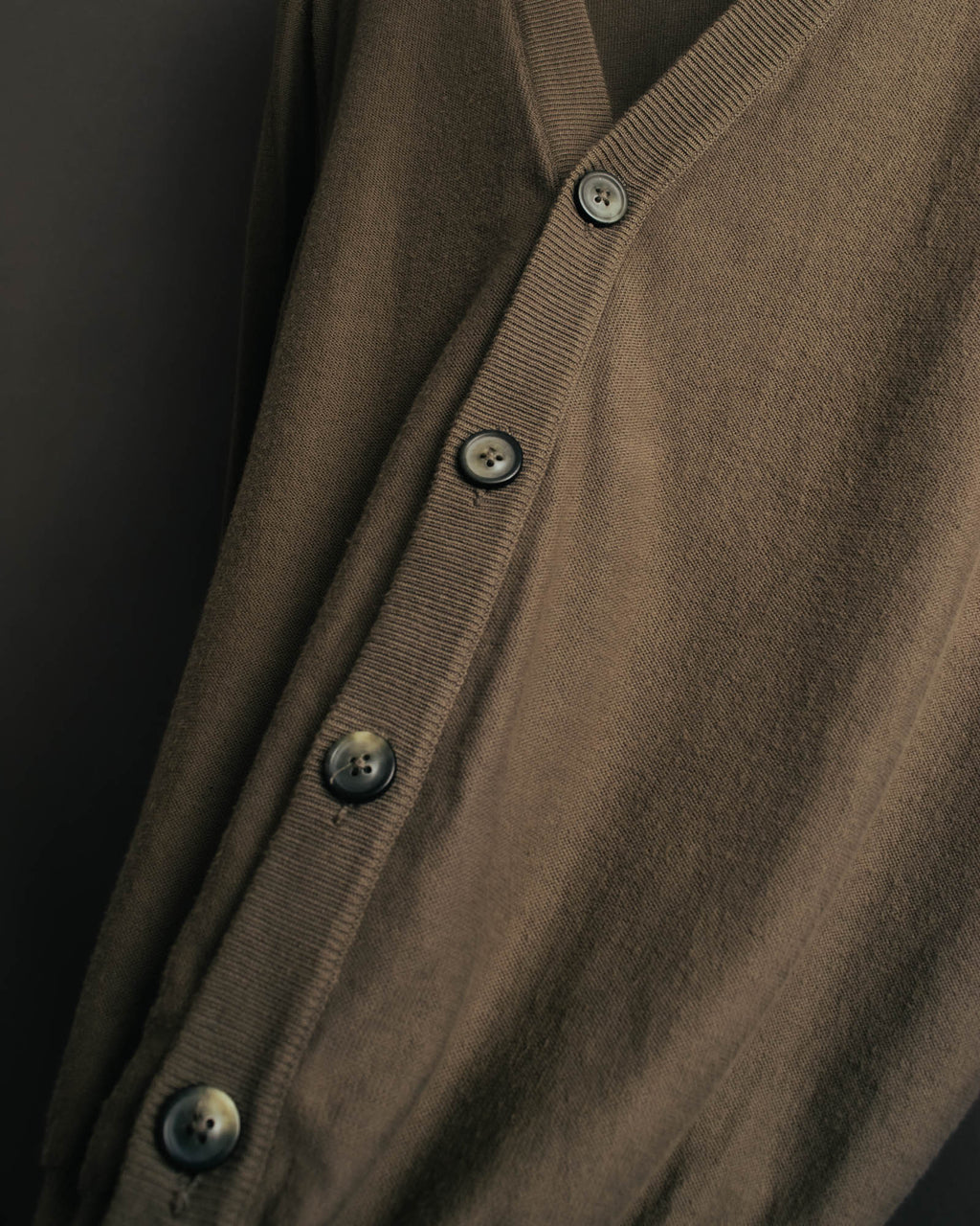 "Maison Martin Margiela" 13SS  Elbow patch v neck knit cardigan