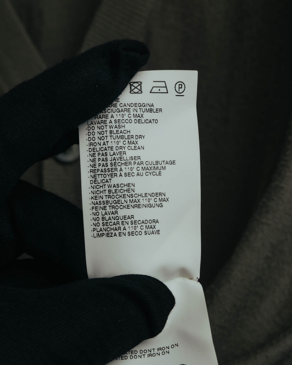 "Maison Martin Margiela" 13SS  Elbow patch v neck knit cardigan