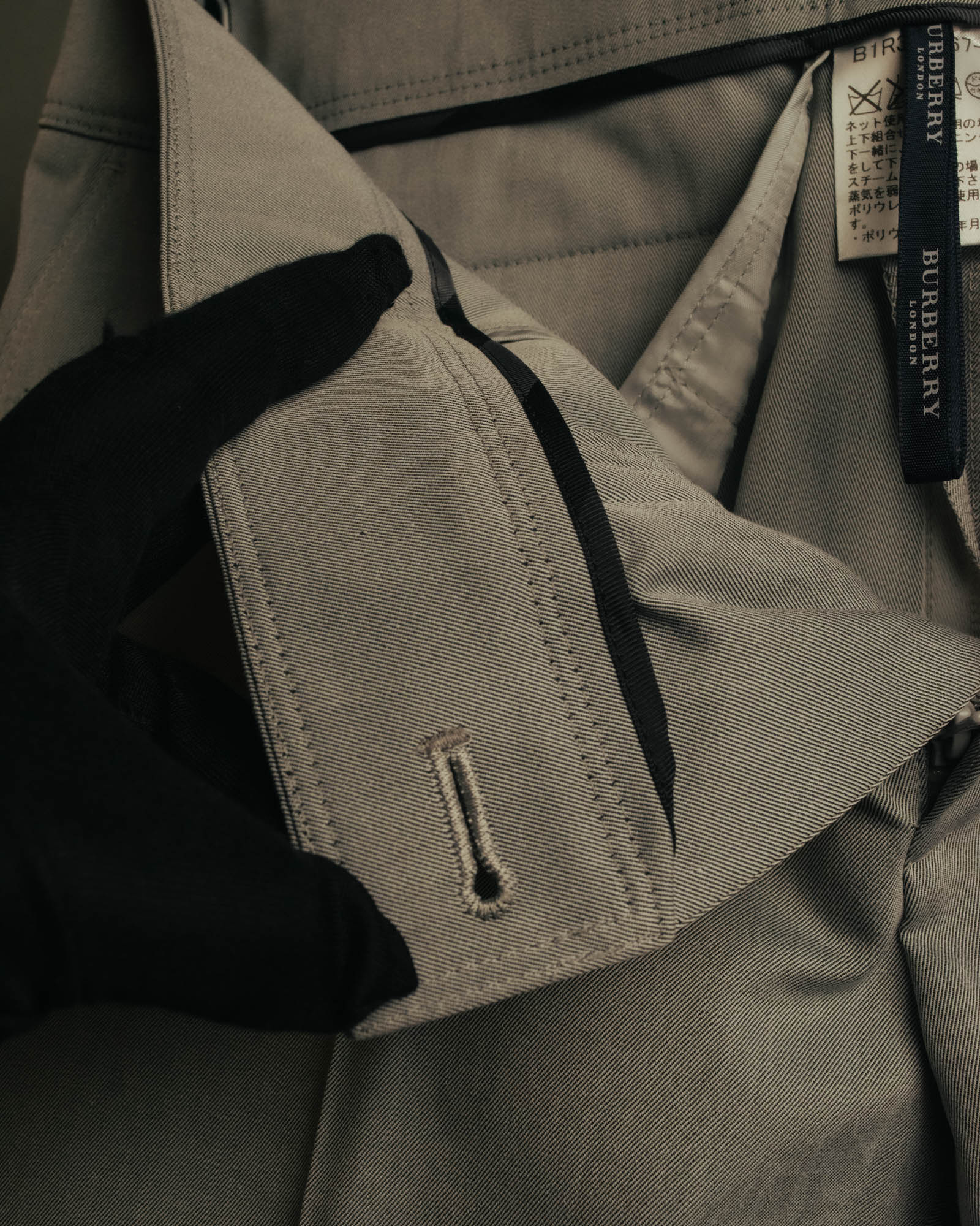 “BURBERRY LONDON” 2000’s Tailored light grey pants suit