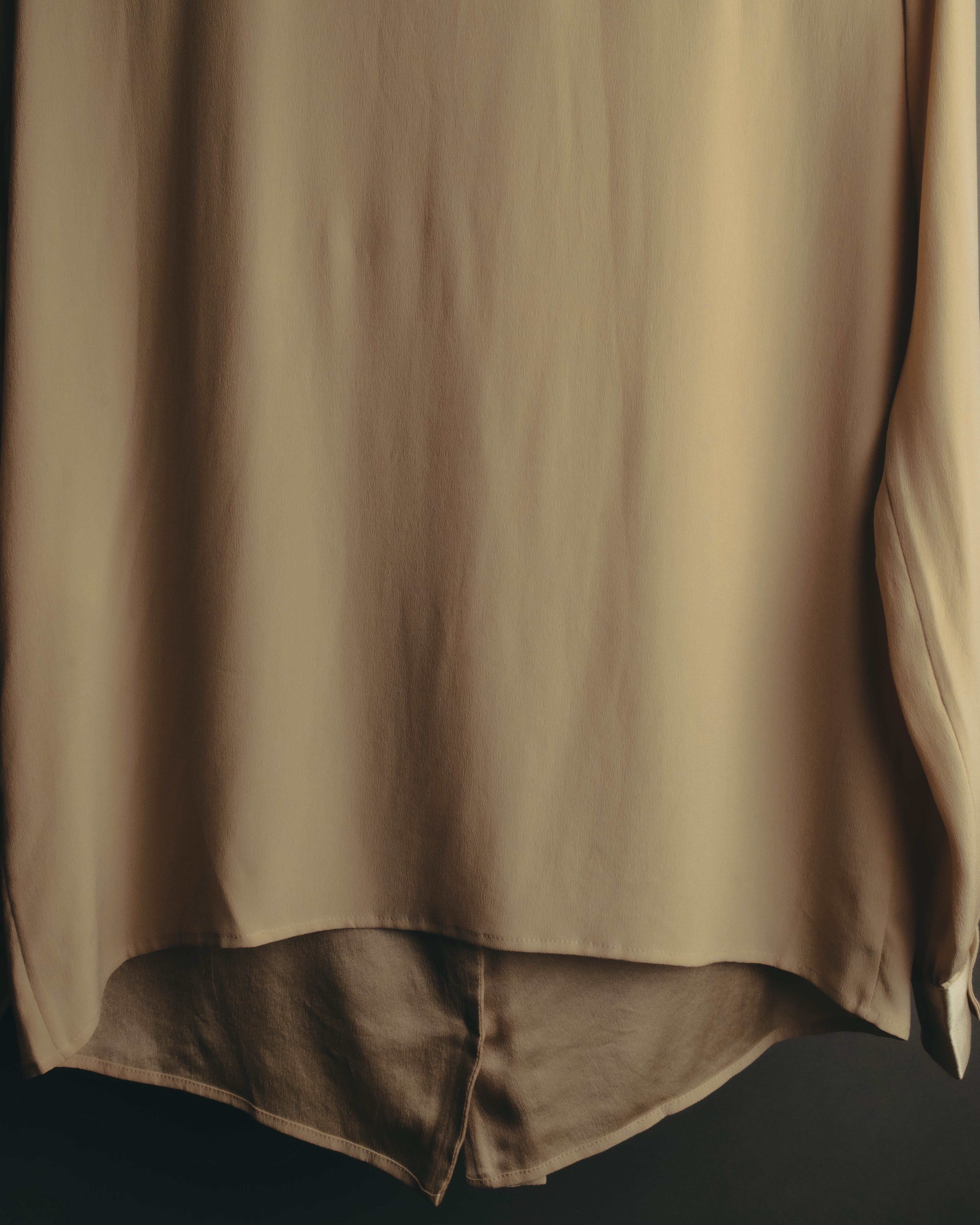 "Chloé" 10's Soft silk bow-tie blouse
