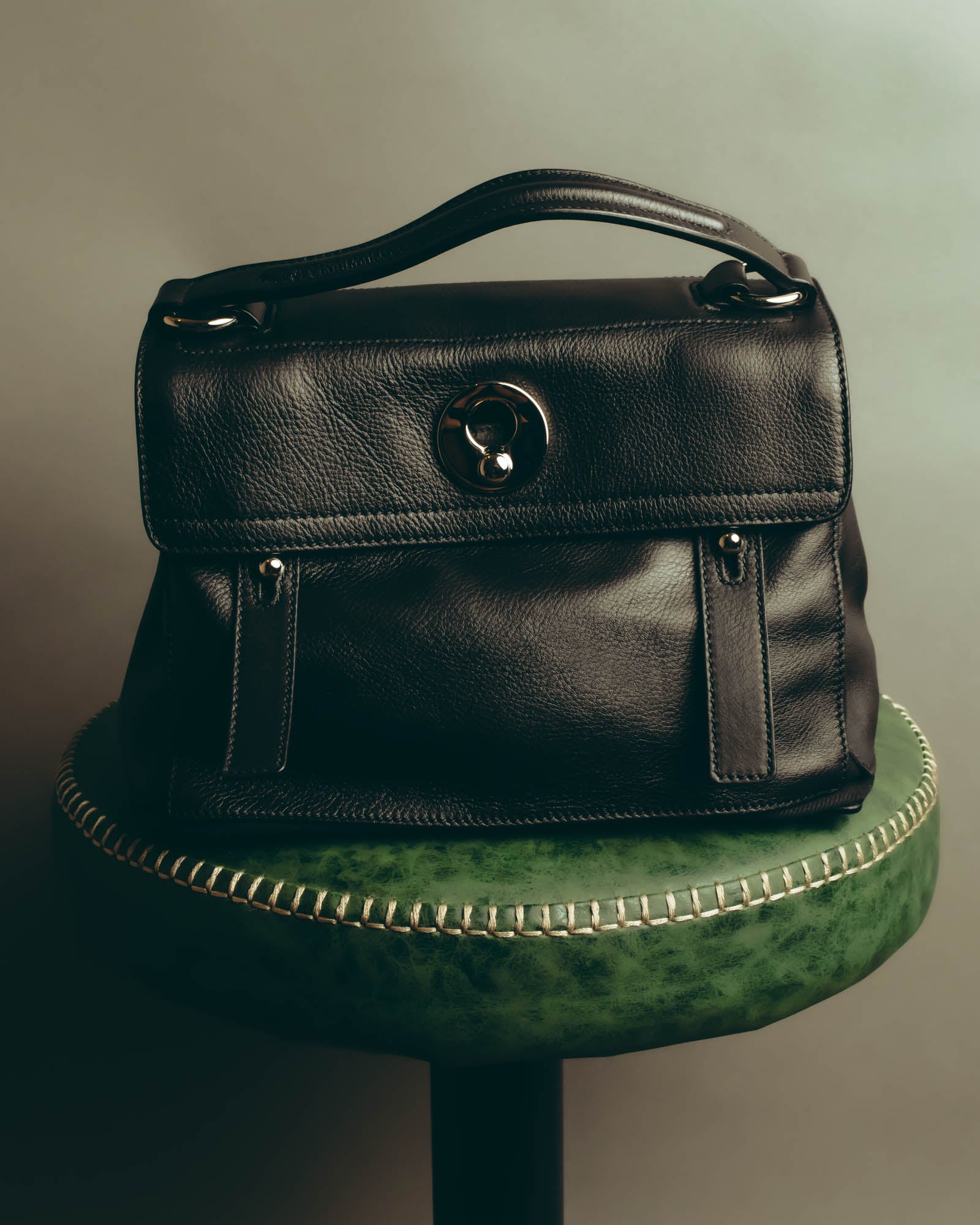 【美品】Yves Saint Laurent ミューズトゥ ハンドバッグ レザー SAINT LAURENT (サンローラン) - ミューズトゥ ハンドバッグ