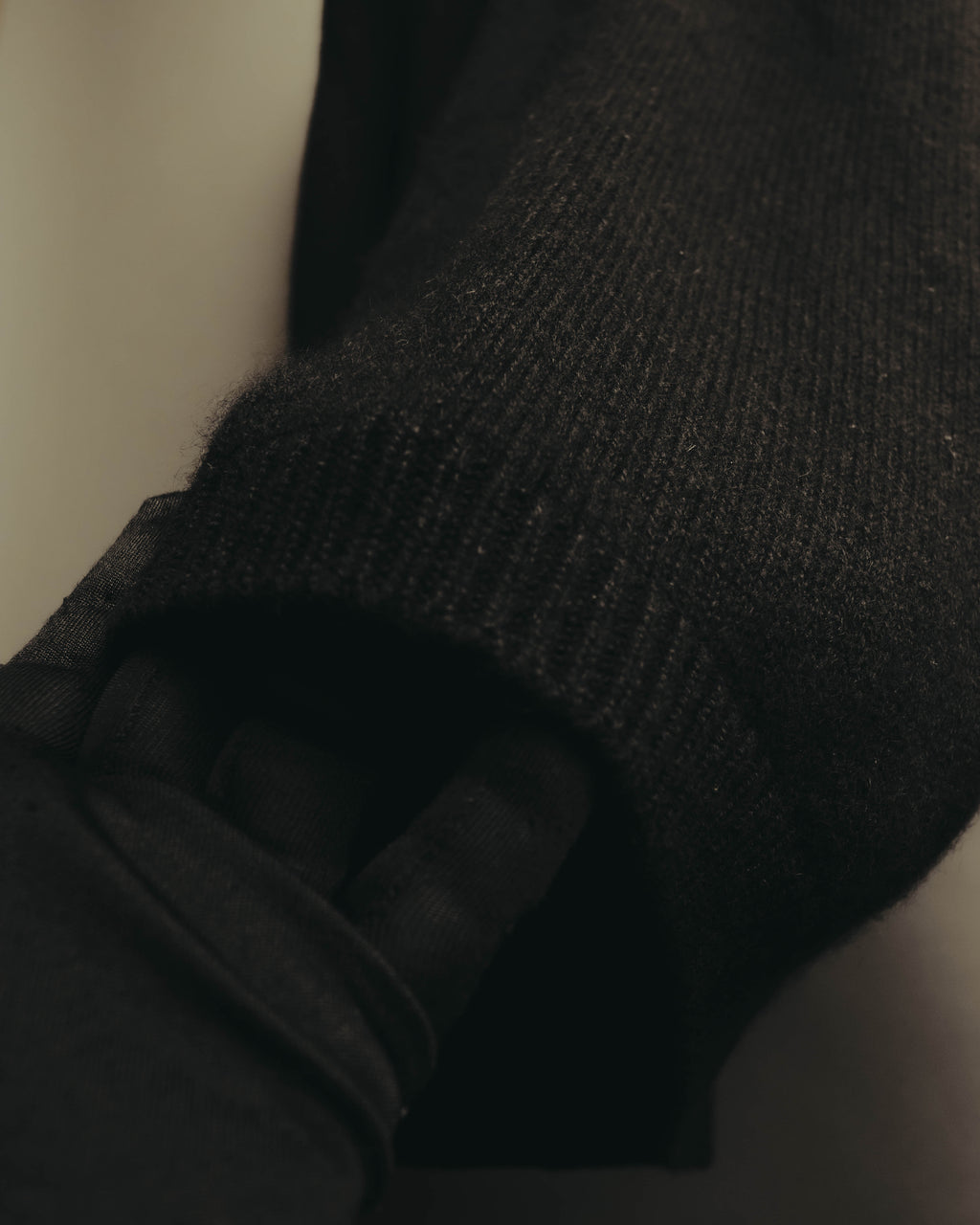 "GUCCI" 90's–00's Minimalist cashmere 100% turtleneck sweater
