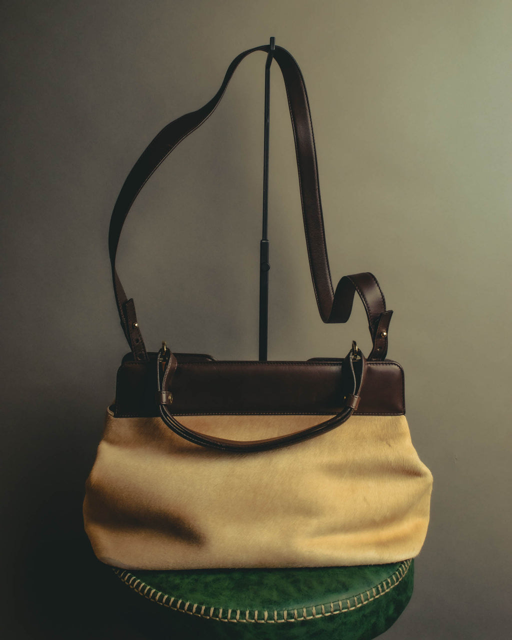 "BVLGARI" 10's Sculptural hair on two way handbag