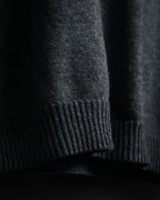 “HERMÈS” 2000’s-early 2010’s signature H v-neck knit