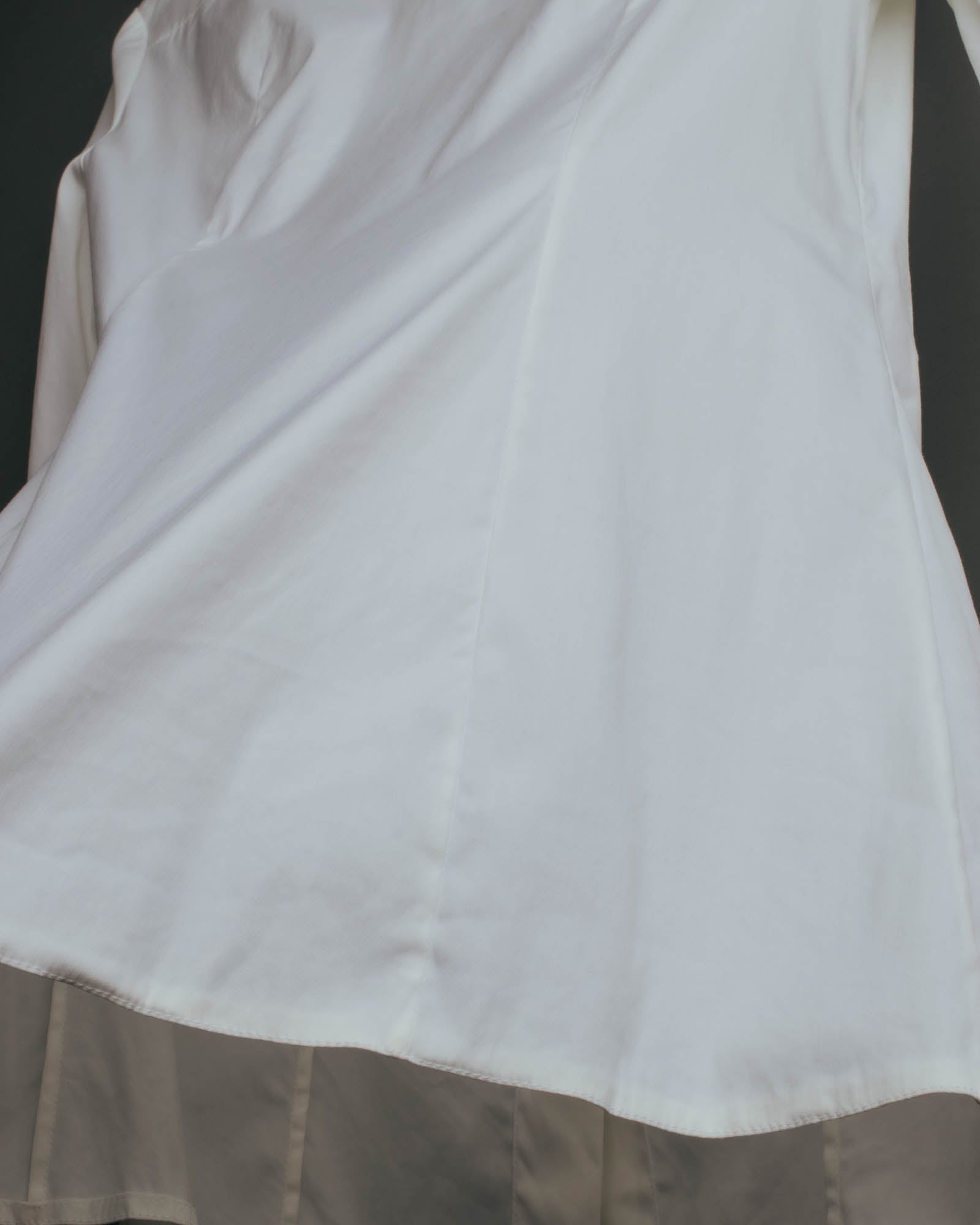"PRADA" 2010's Tailored white cotton darted shirt