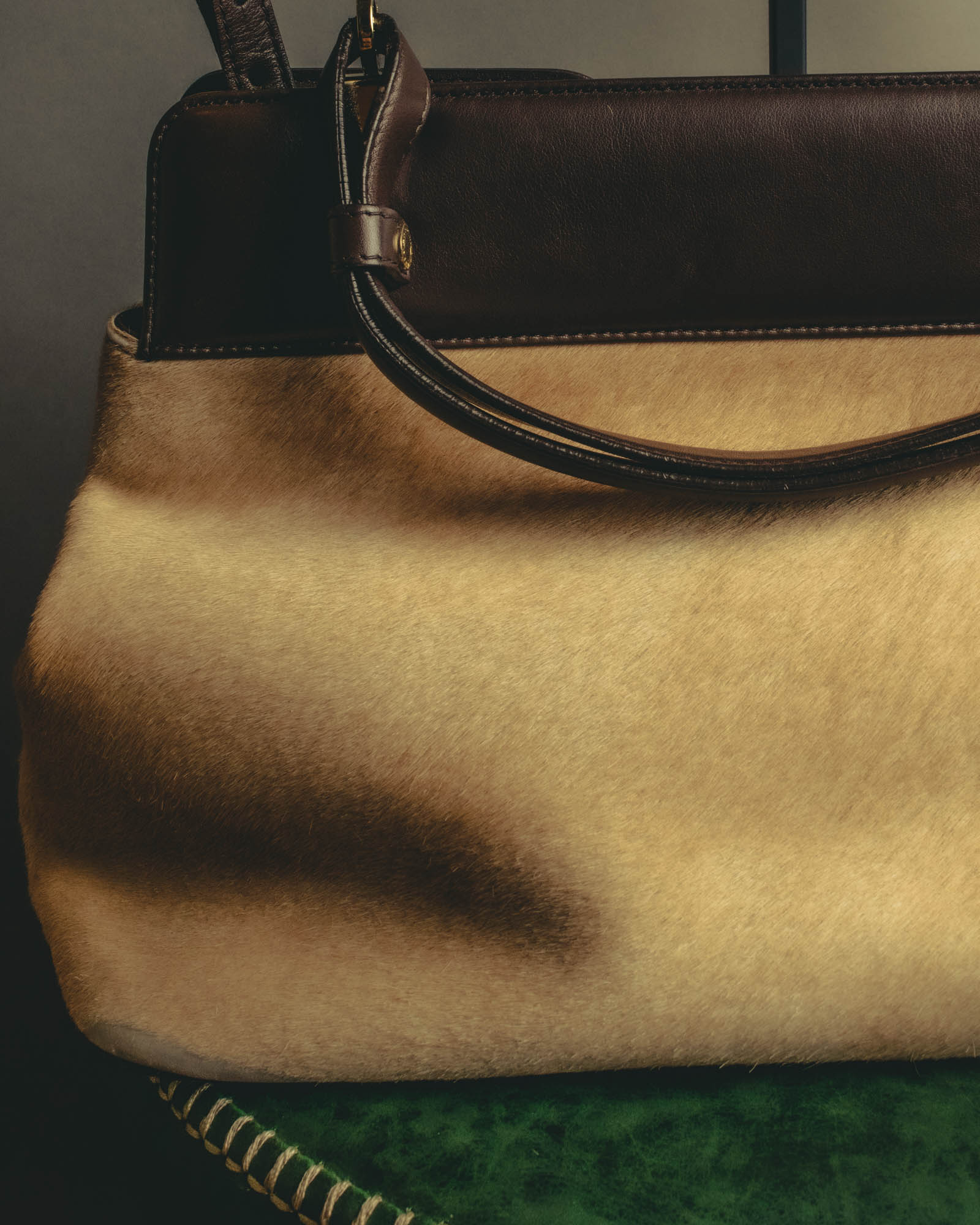 "BVLGARI" 10's Sculptural hair on two way handbag
