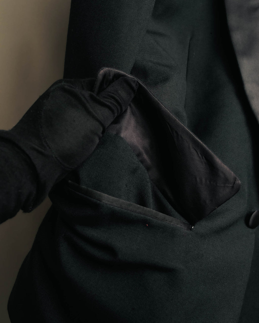 "Dior" 80's-90's Tailored shawl collar tuxedo jacket