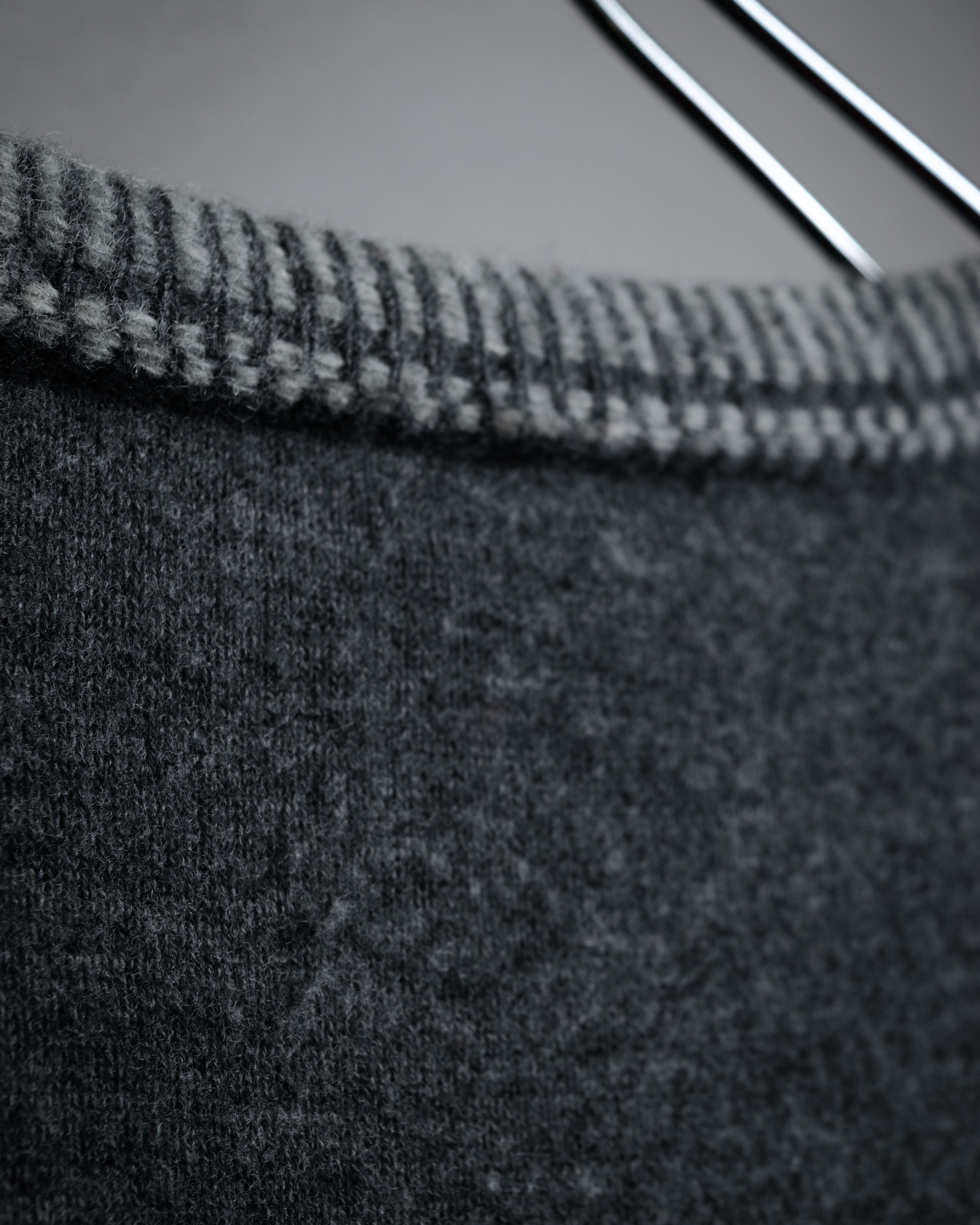 “HERMÈS” 2000’s-early 2010’s signature H v-neck knit