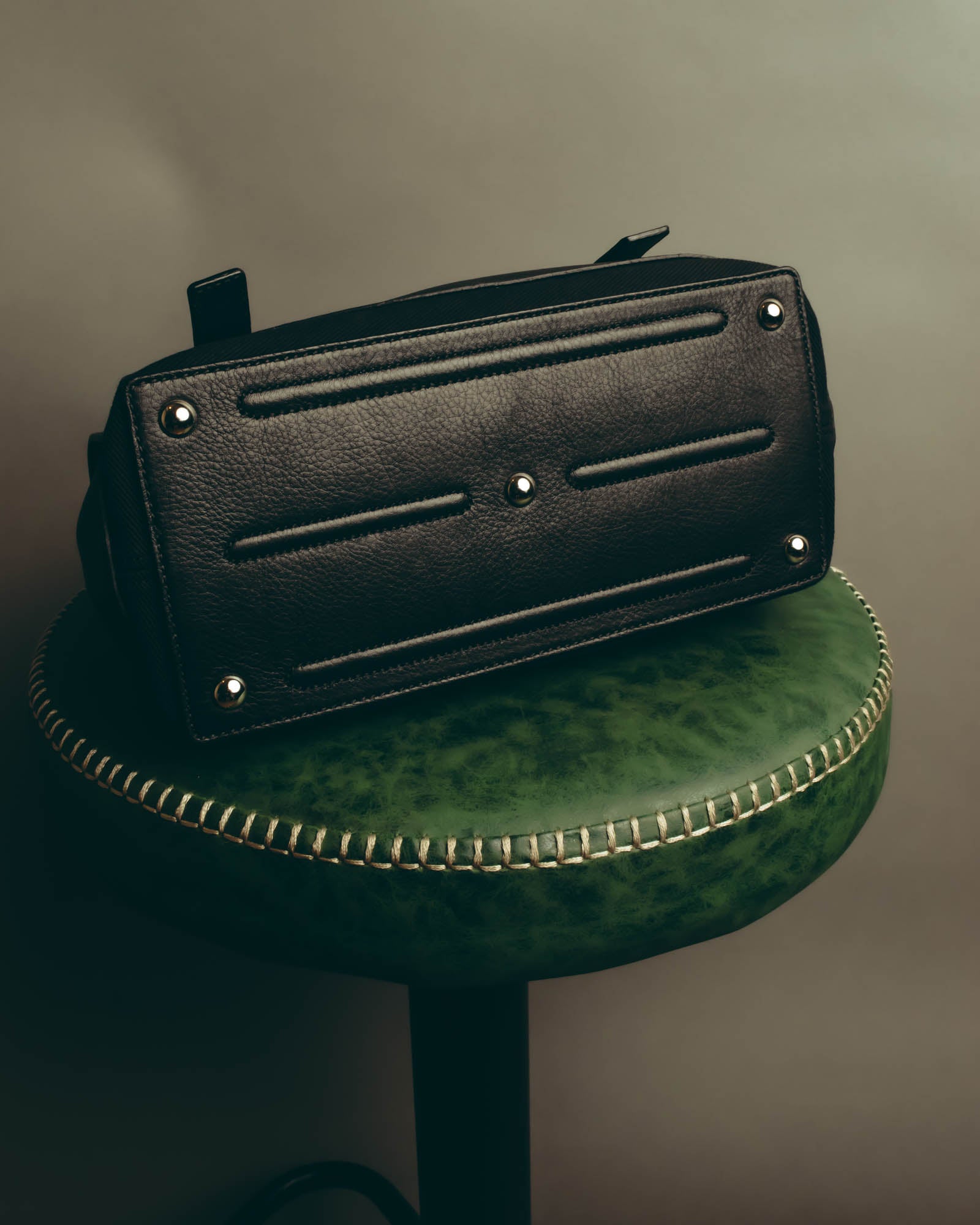 "Yves Saint Laurent" 00's-10's Structured pebbled leather top handle bag