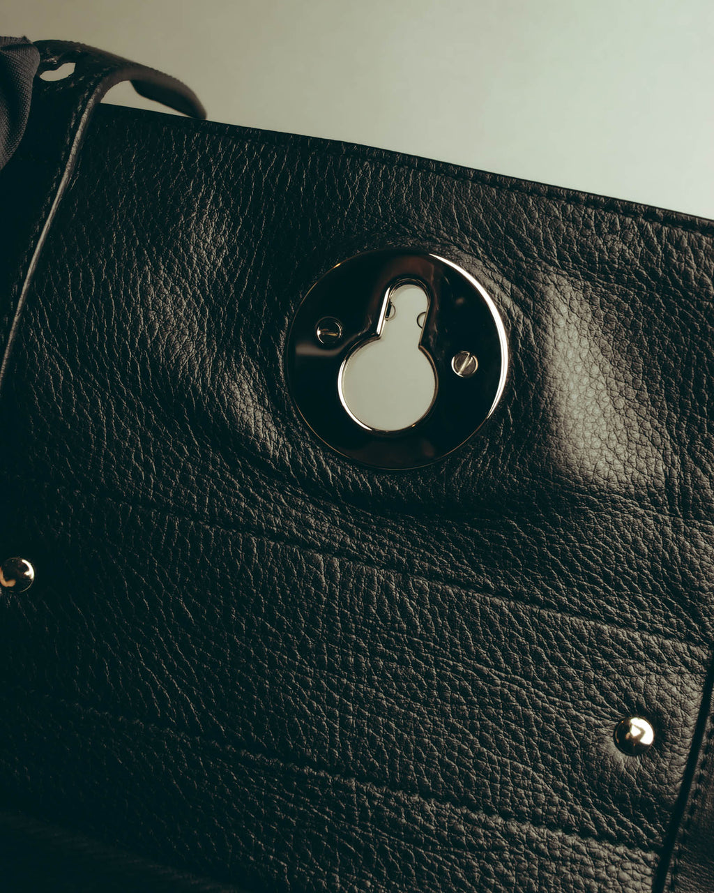 "Yves Saint Laurent" 00's-10's Structured pebbled leather top handle bag