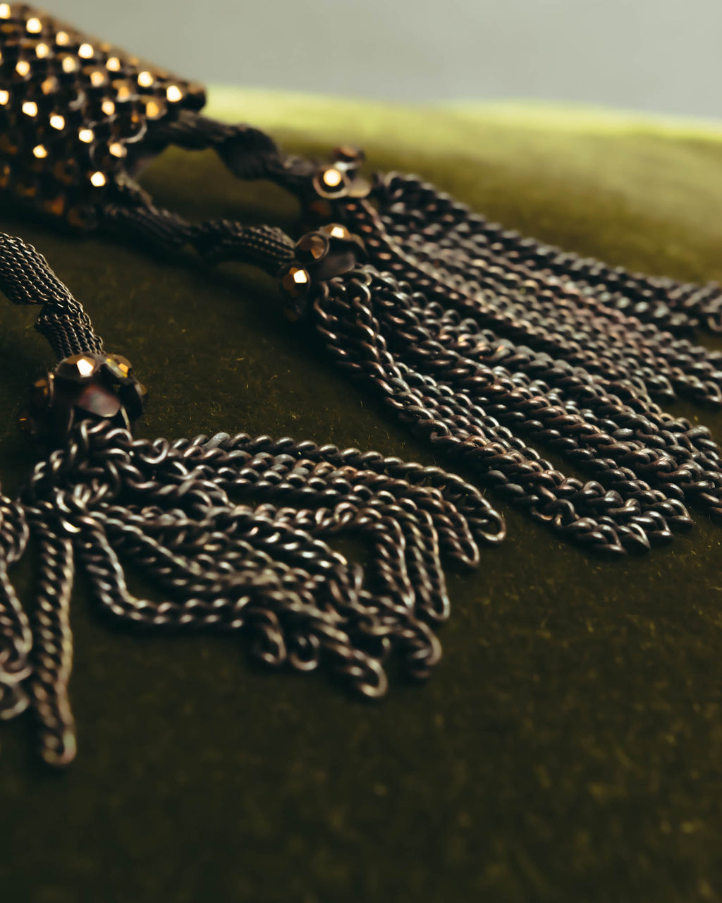 "ARMANI" Dark chain tassel earrings