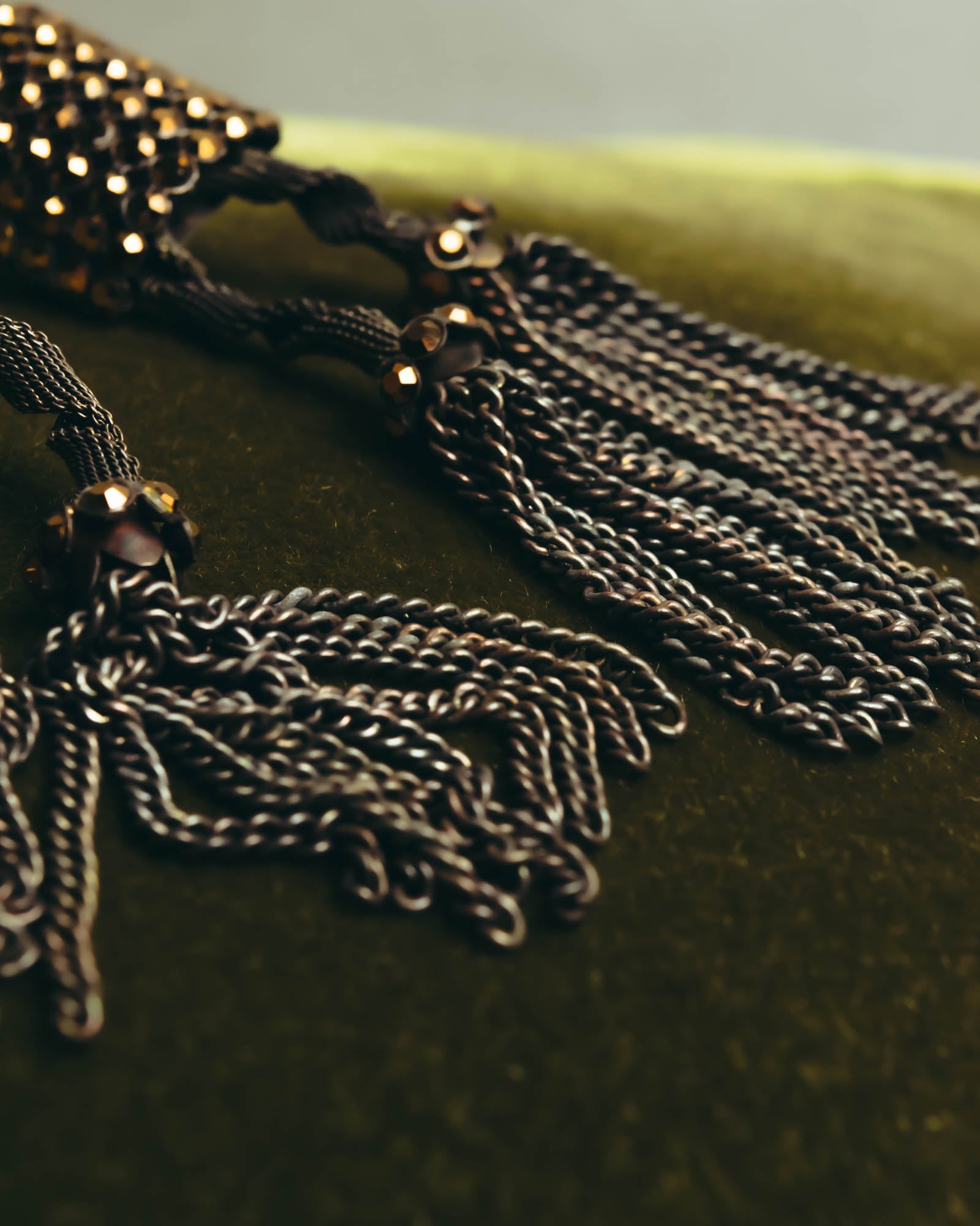 "ARMANI" Dark chain tassel earrings