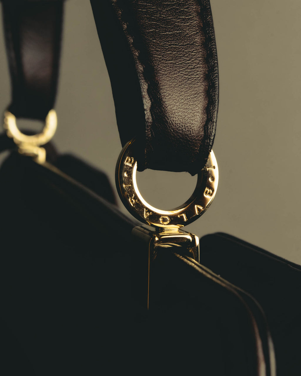 "BVLGARI" 10's Sculptural hair on two way handbag