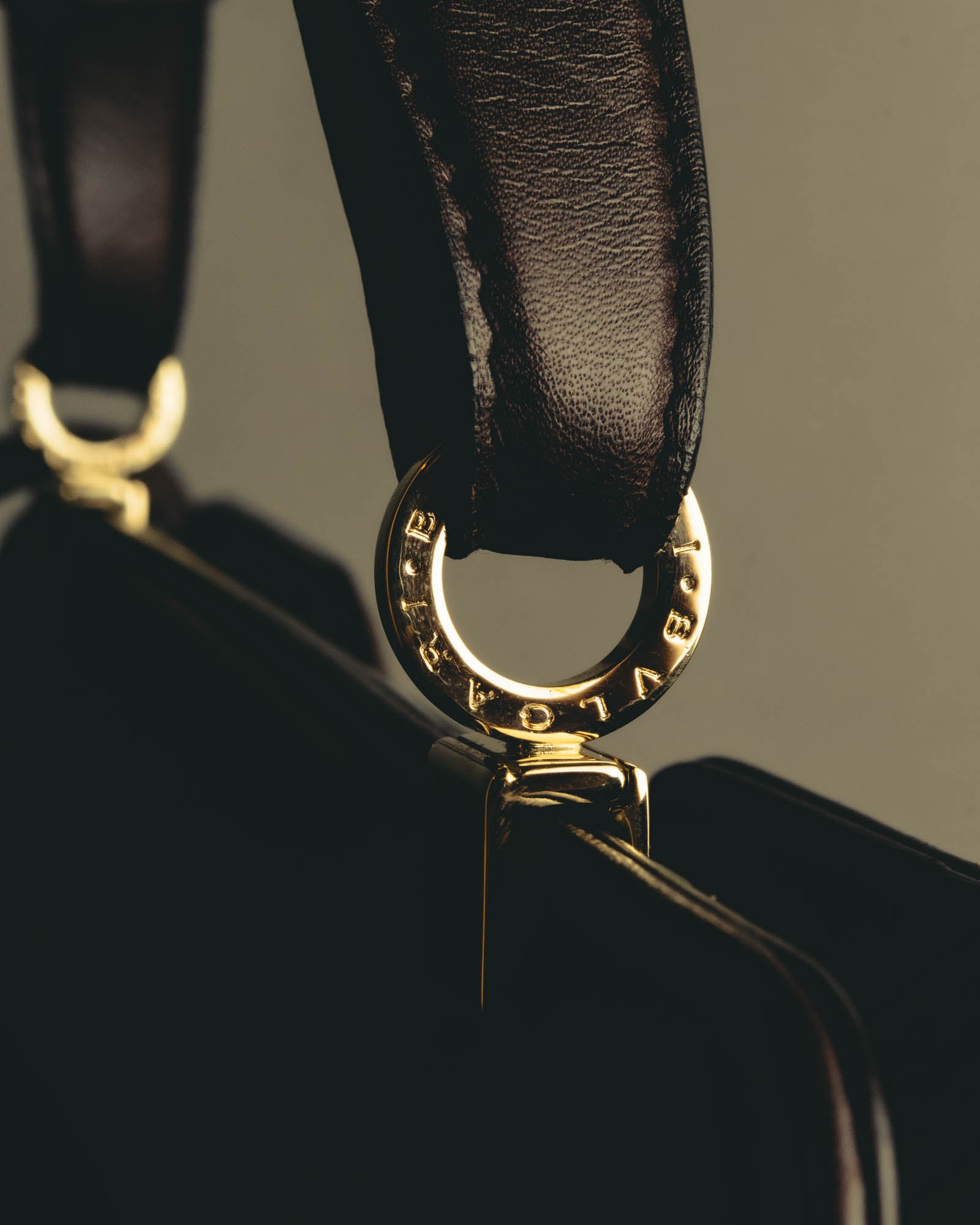 "BVLGARI" 10's Sculptural hair on two way handbag