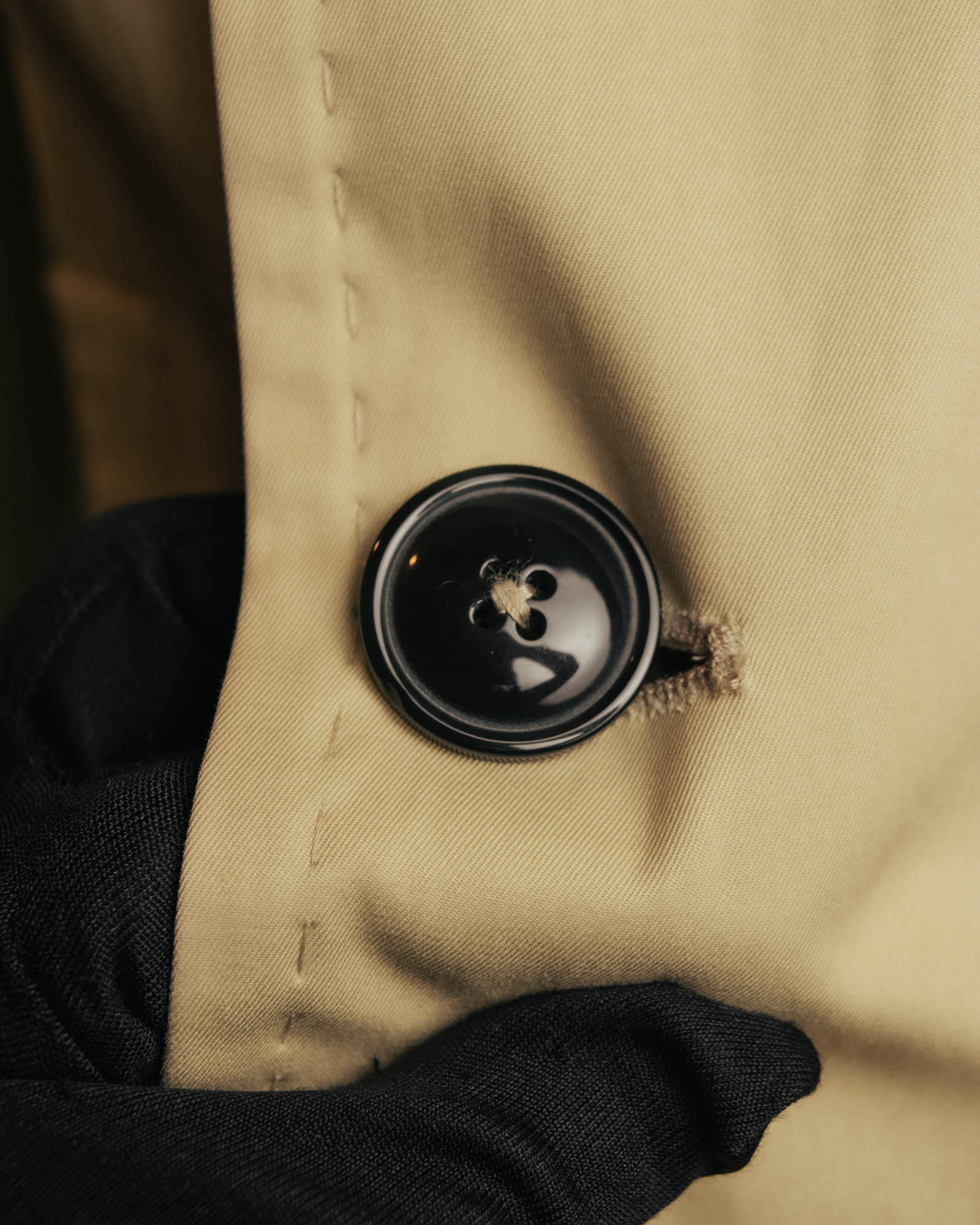 “DOLCE&GABBANA” 2000’s Crown patch belted trench coat