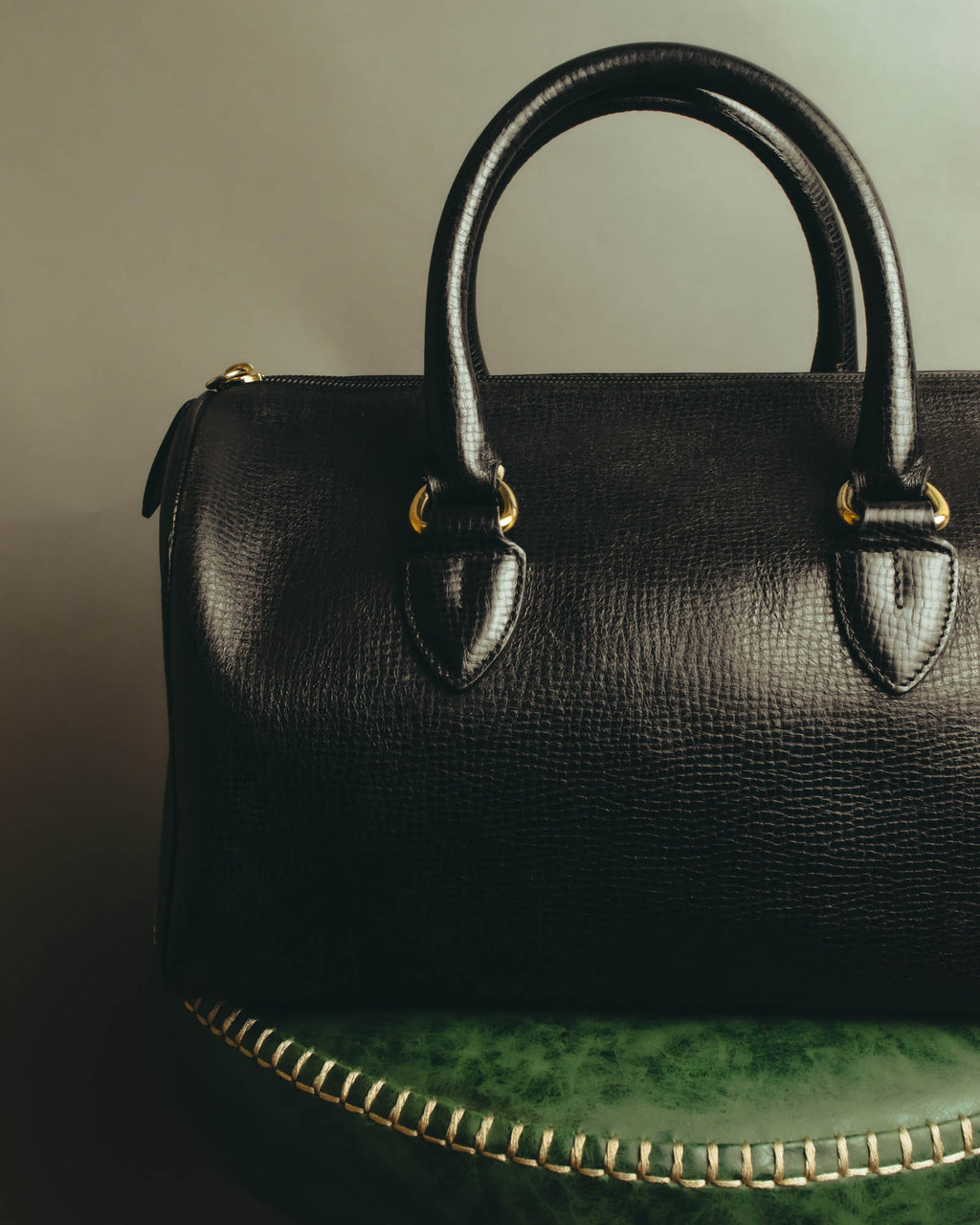 "Burberrys" 80's-90's Grained leather boston bag