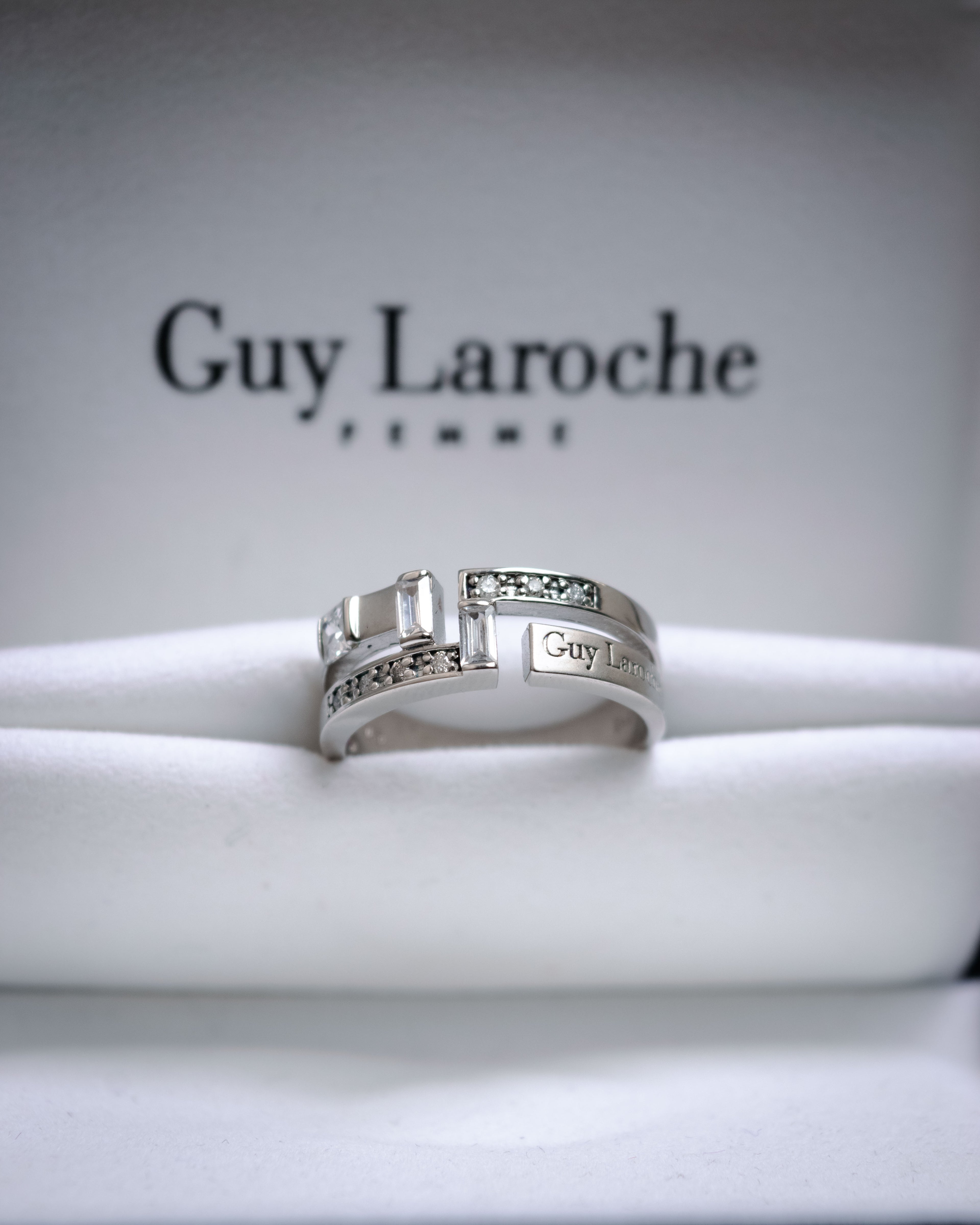 “Guy Laroche” 90’s-00’s Architectural diamond ring