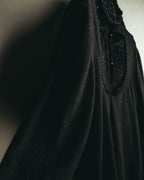 "VALENTINO ROMA" 00's Ruffled virgin wool knit sweater