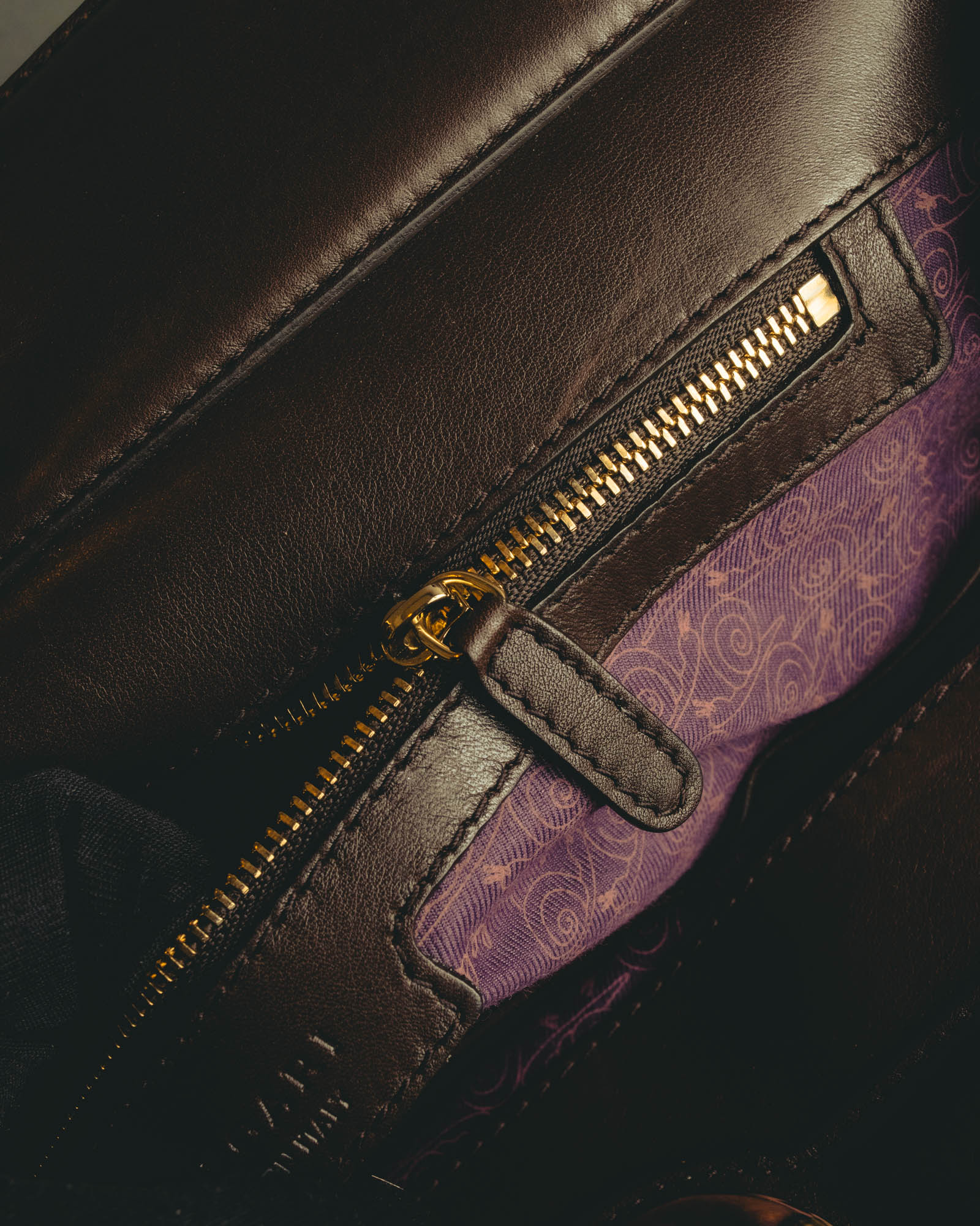 "BVLGARI" 10's Sculptural hair on two way handbag
